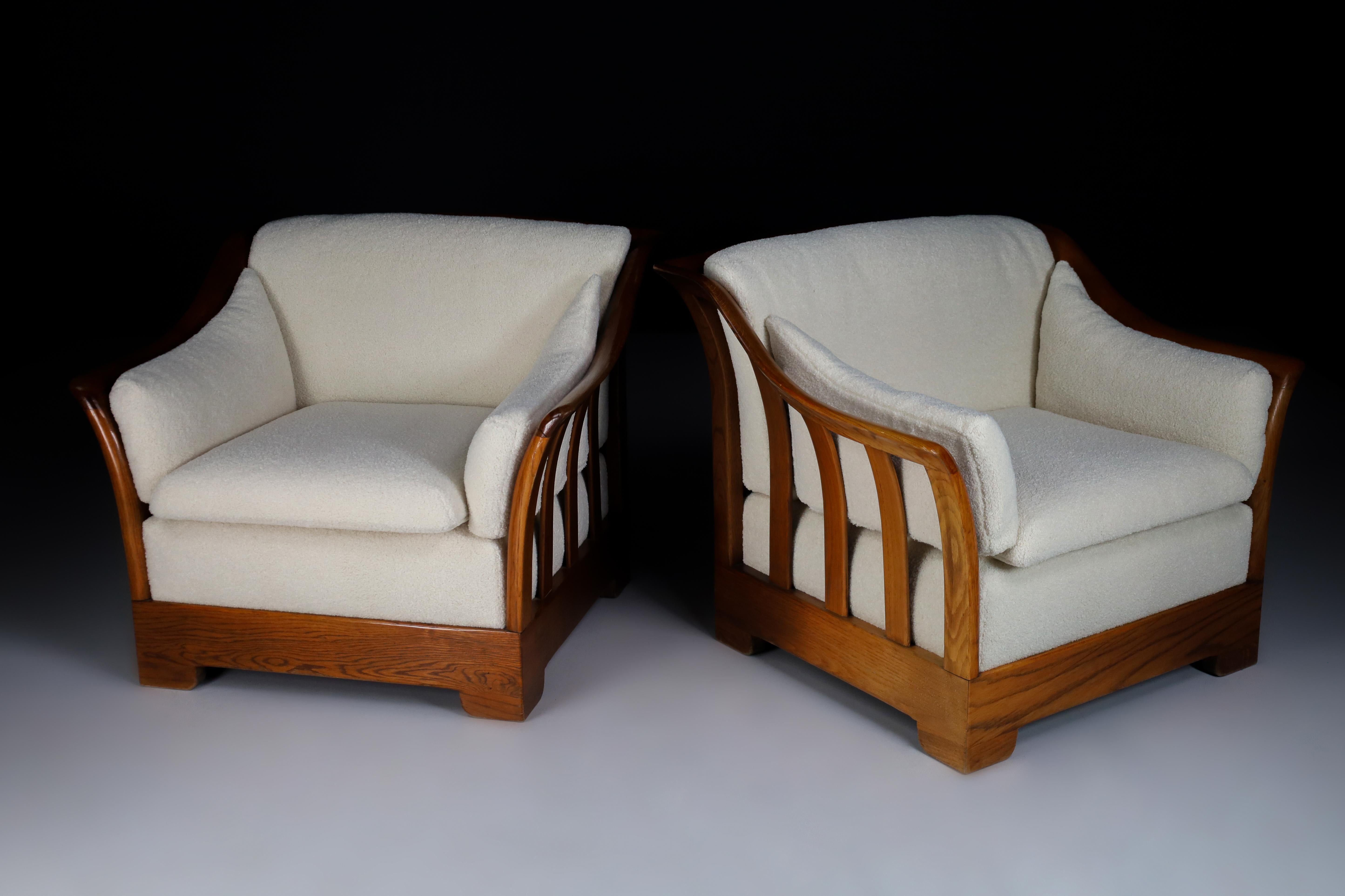 Late 20th Century Lounge Chairs in Ash and Teddy Upholstery by Sapporo for Mobil Girgi, Italy 1970 For Sale