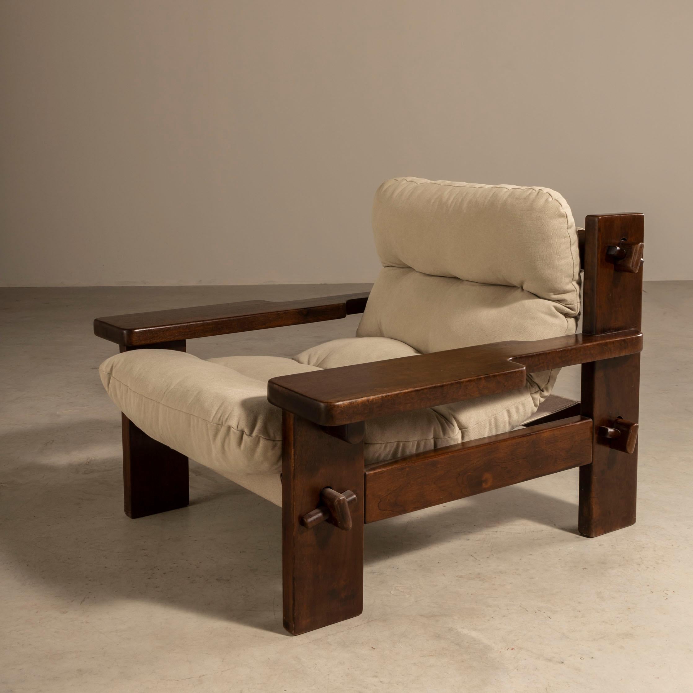 Lounge Chairs in Solid Hardwood, by Jean Gillon, Brazilian Mid-century Design For Sale 2