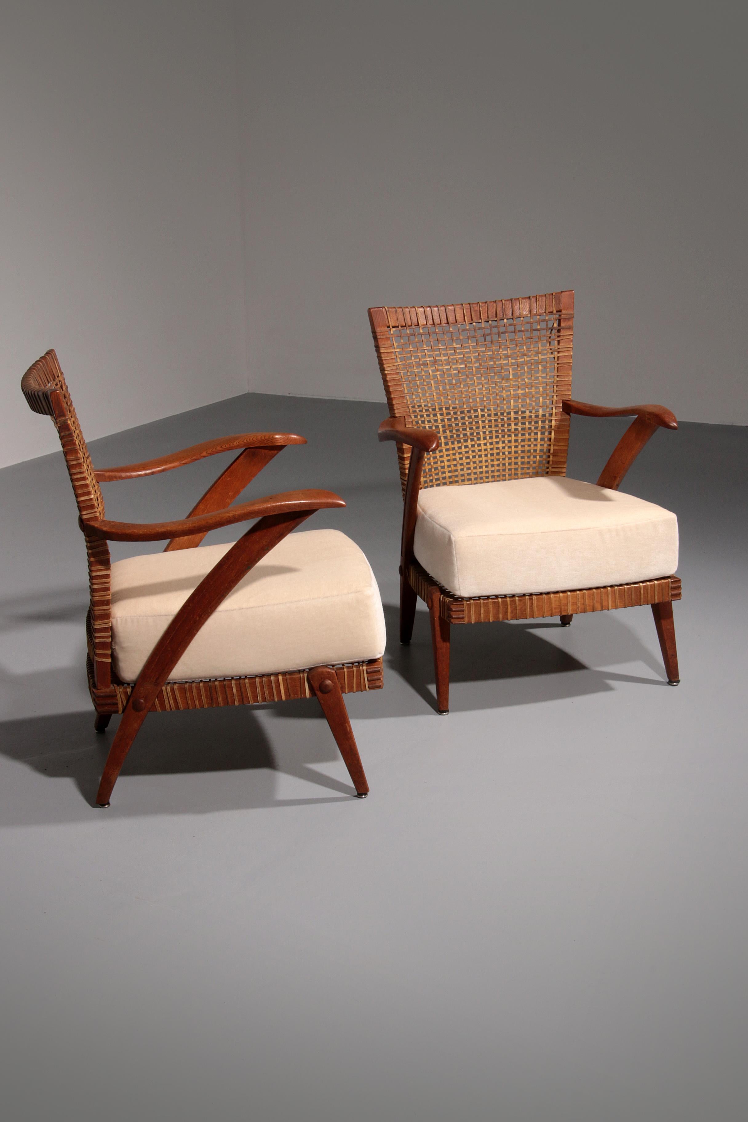 Sillas de salón Elegancia atemporal Sillas de madera de haya holandesa 1930 Moderno de mediados de siglo en venta