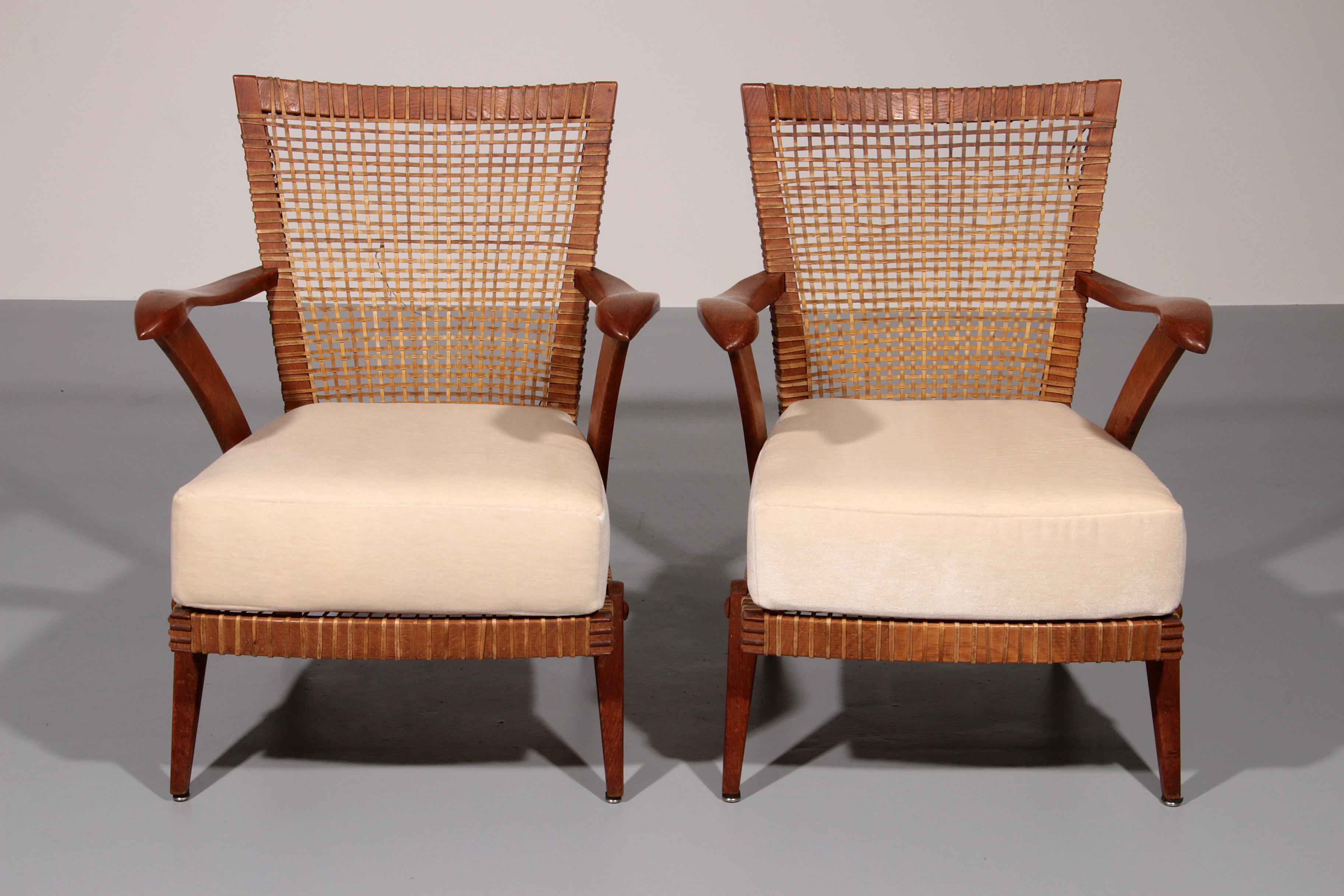 Sillas de salón Elegancia atemporal Sillas de madera de haya holandesa 1930 en Bueno estado para la venta en Oirlo, LI