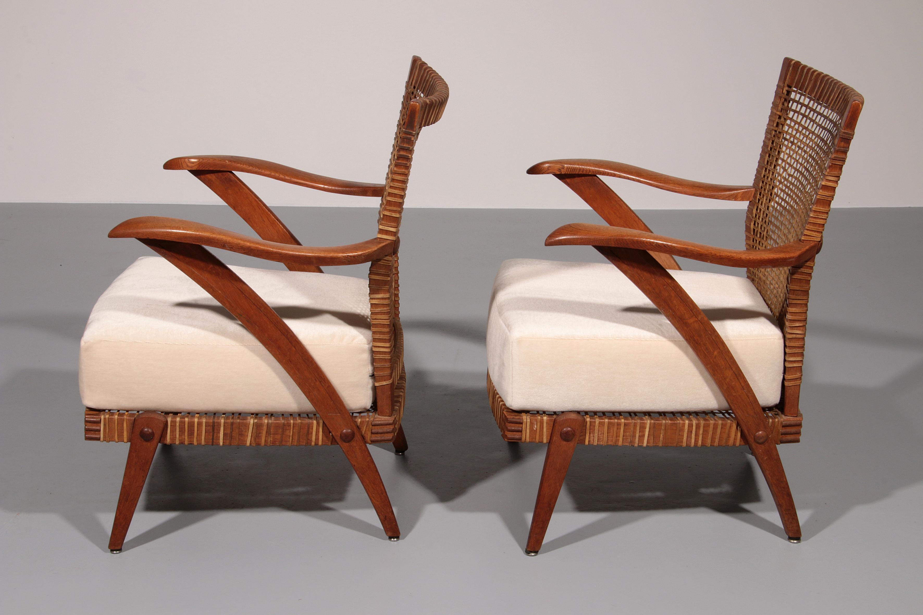 Sillas de salón Elegancia atemporal Sillas de madera de haya holandesa 1930 mediados del siglo XX en venta