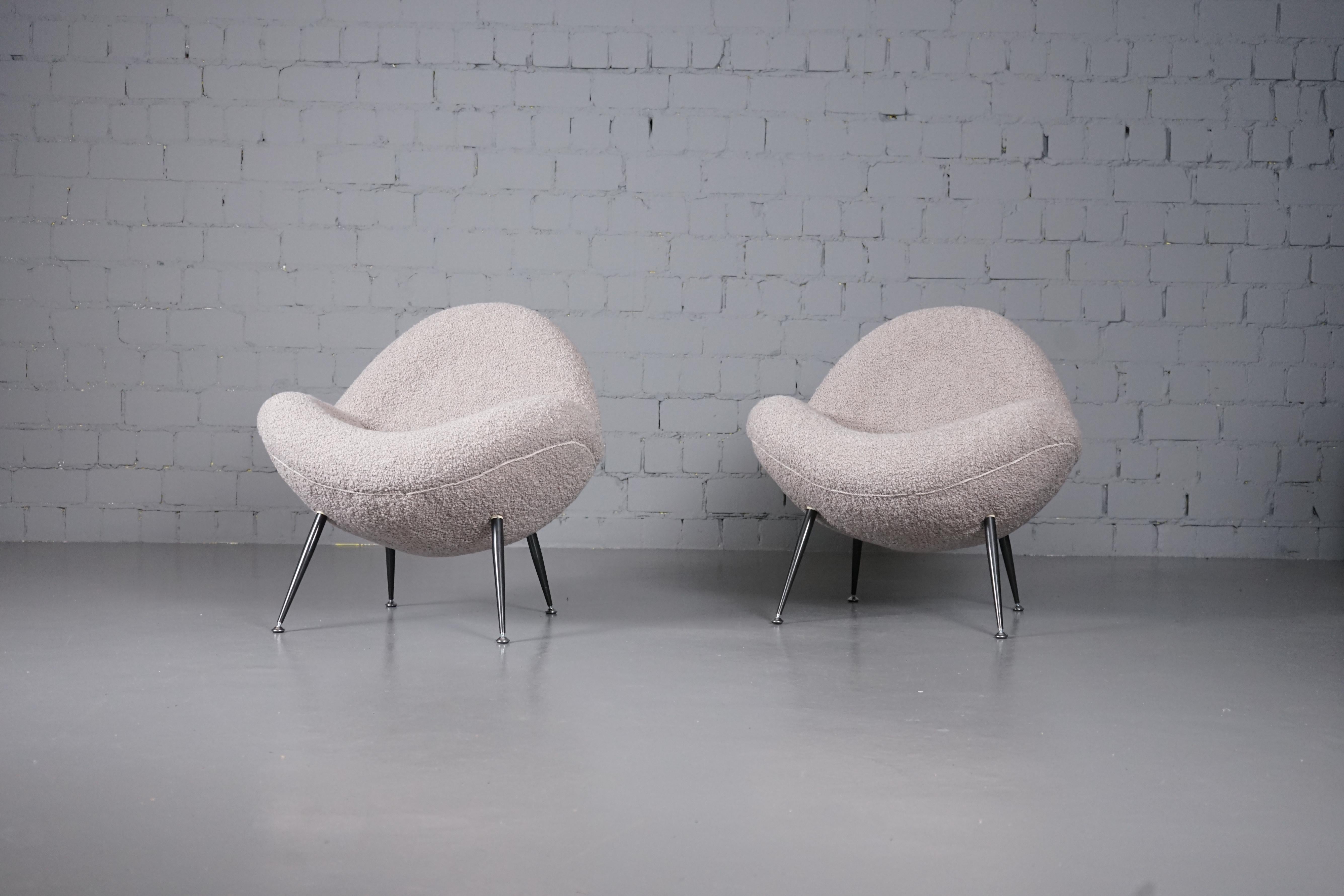 Mid-Century Modern Lounge Chairs with Dedar Boucle Fabric by Fritz Neth for Correcta 1950s Set of 2 For Sale