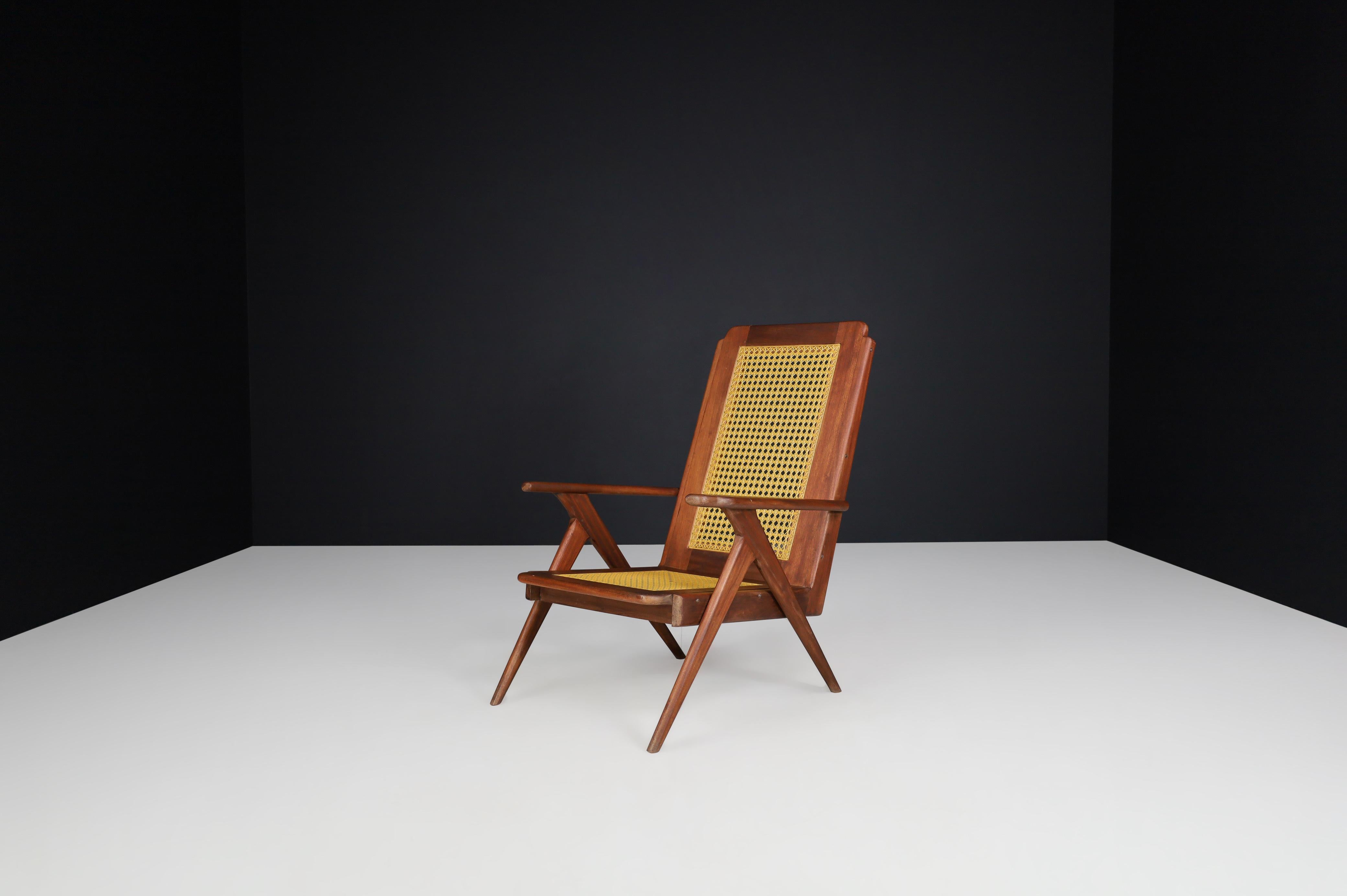 Loungesessel aus Hartholz mit Struktur und Webbing, Frankreich 1950er Jahre im Angebot 4