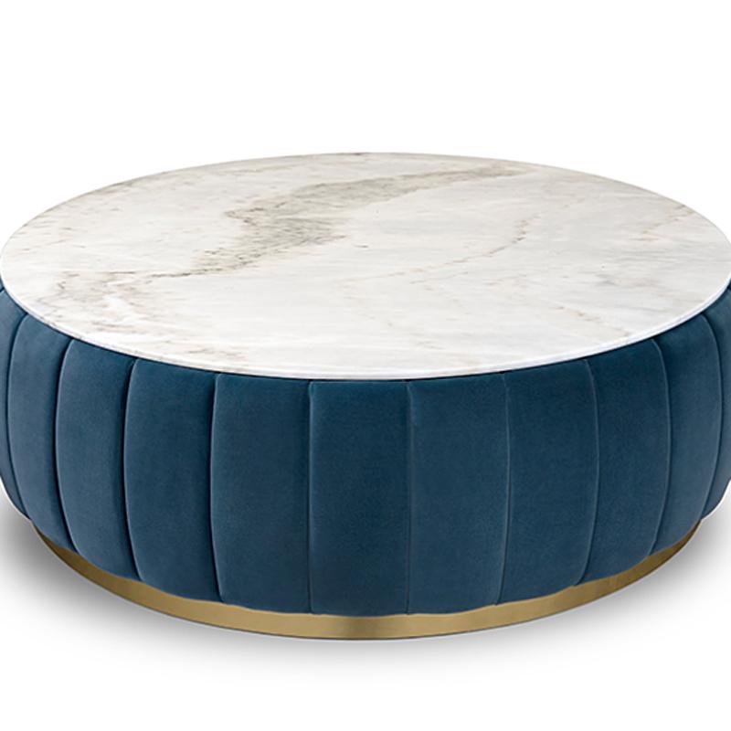Round Coffee Table Lounge Dinner with Estremoz 
white marble top and blue velvet upholstered body.
With polished brass base.
Also available with other velvet colors on request.
 