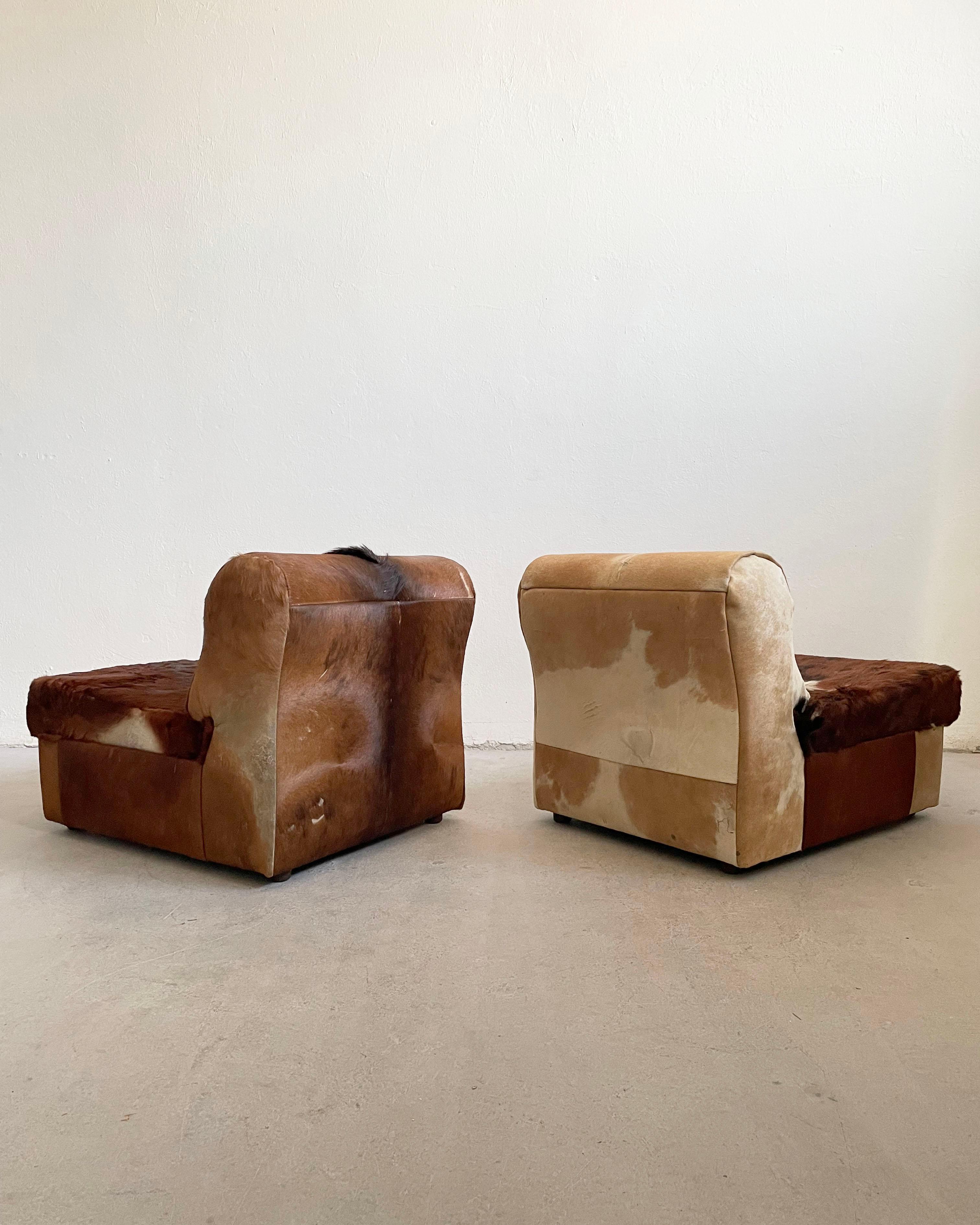 Lounge-Sessel, Sofa + Stühle aus Rindsleder, Kuhfell, 1970er Jahre im Angebot 1