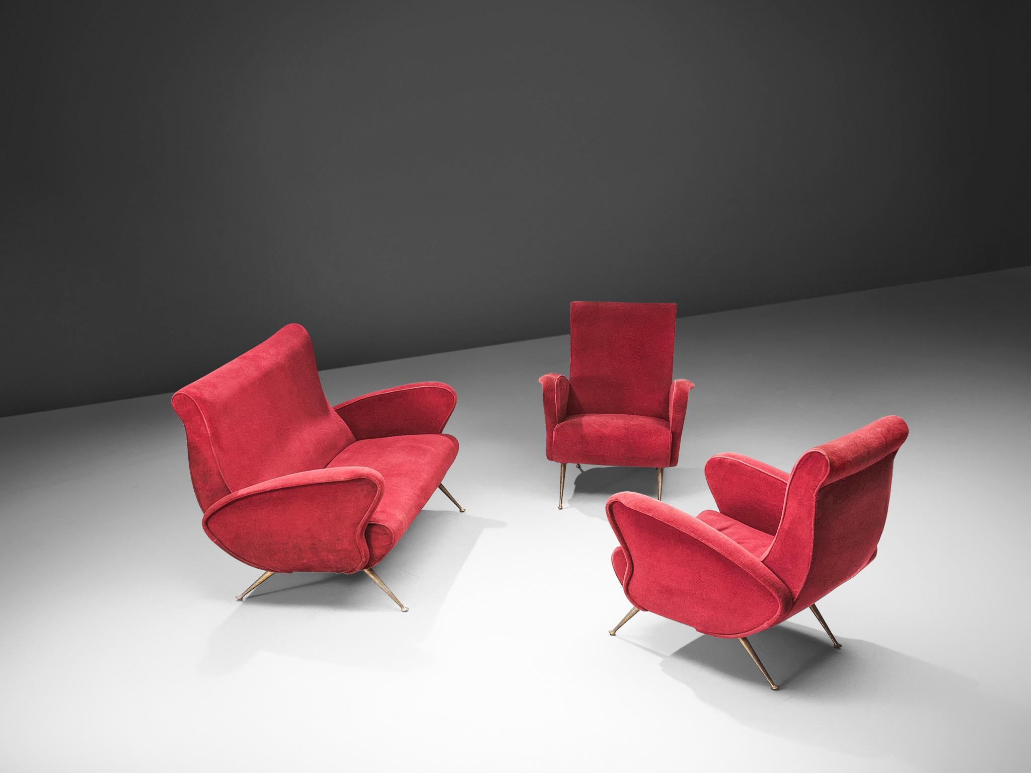 Lounge-Set aus rotem Samt und Messing  im Zustand „Gut“ im Angebot in Waalwijk, NL