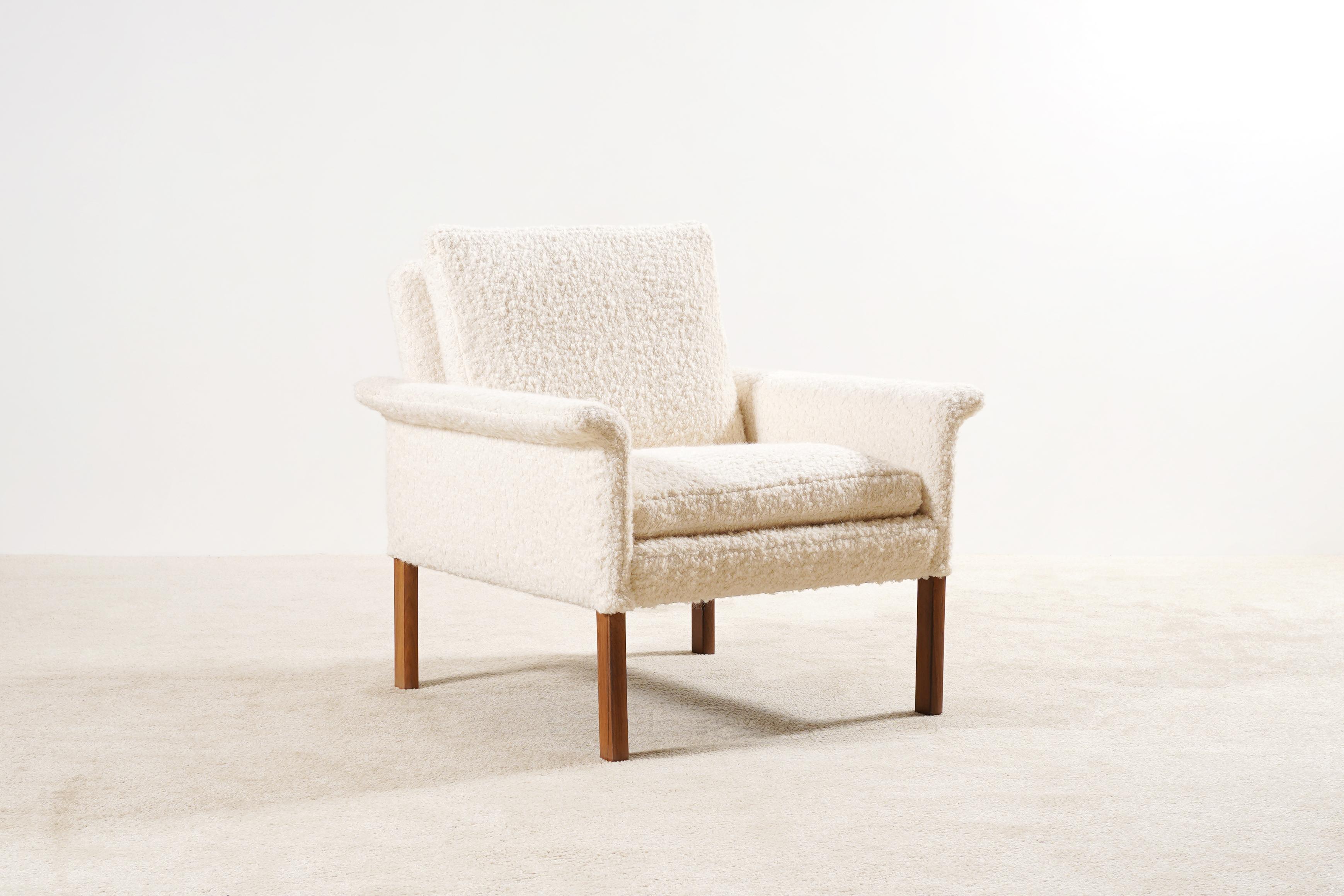 Ensemble salon composé d'un canapé deux places et d'un fauteuil Modèle 500 par Hans Olsen pour CS Møbler en vente 2