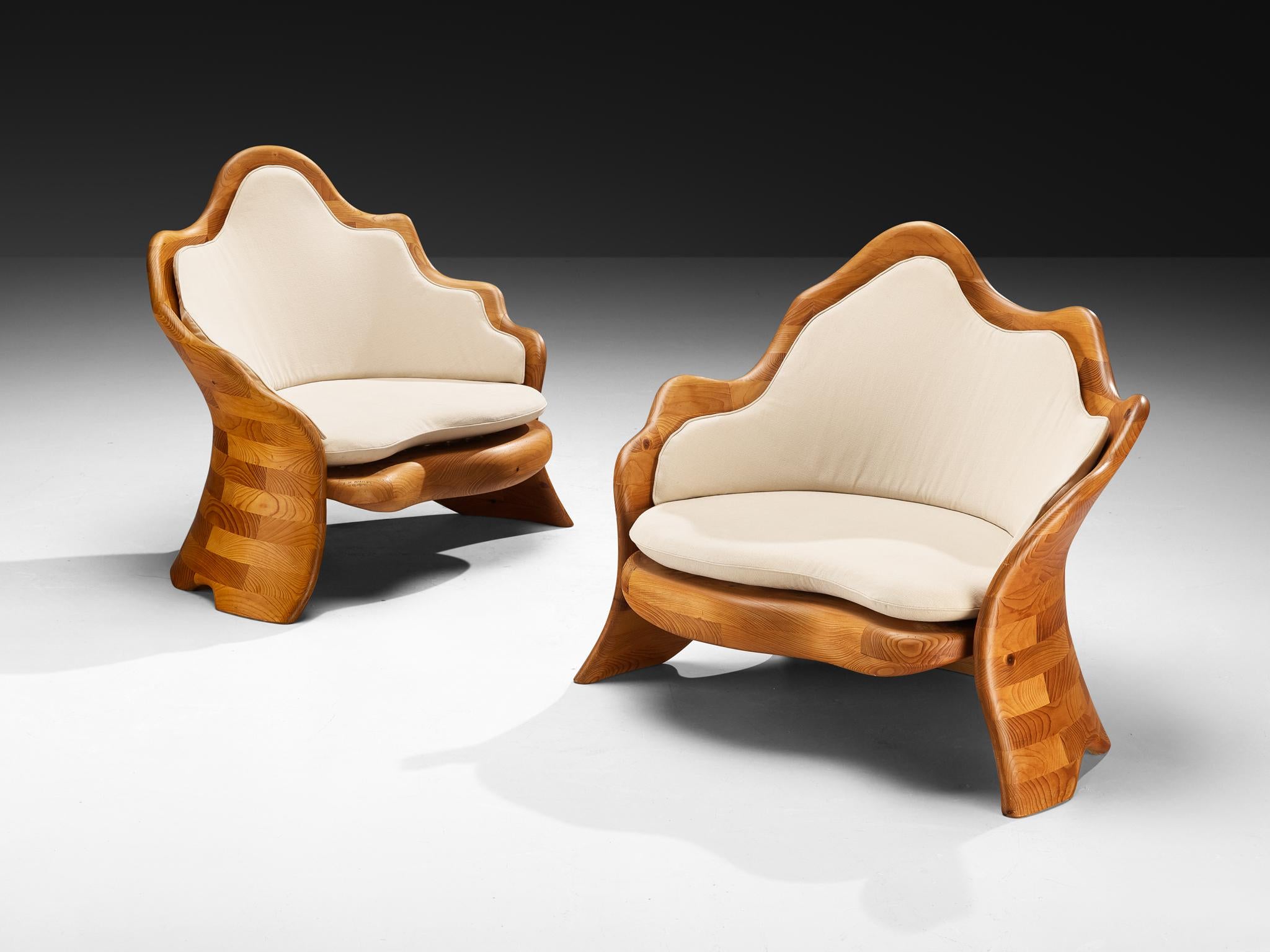 Post-Modern Lounge Set with Organic Shaped Wavy Sofa and Chairs in Pine For Sale