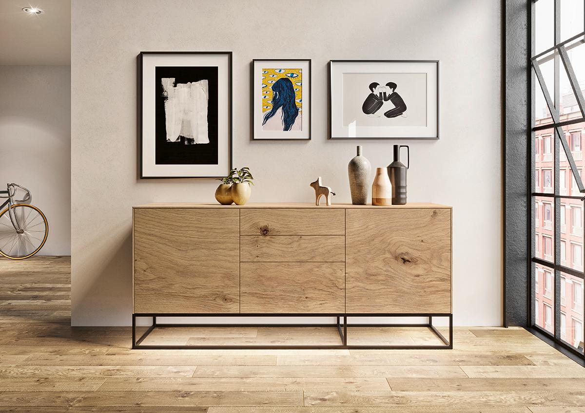 La collection Lounge est disponible en deux qualités de bois de chêne et peut être combinée avec deux références céramiques différentes. Cette collection est hautement personnalisable et pourrait également incorporer des détails en verre bronze et