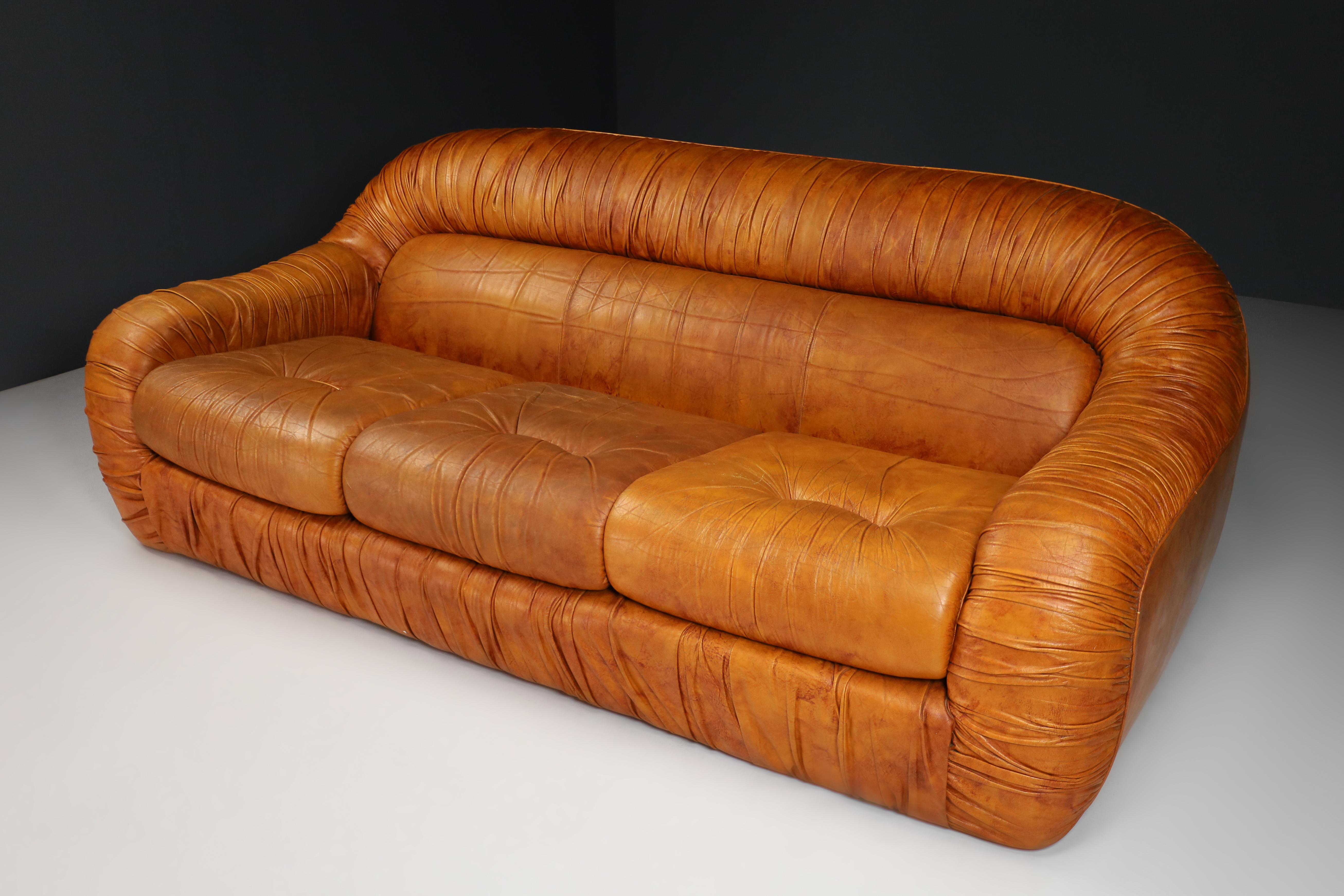 Lounge Sofa in Cognac Leather by George Bighinello for Eurosalotto, Italy, 1970s For Sale 2