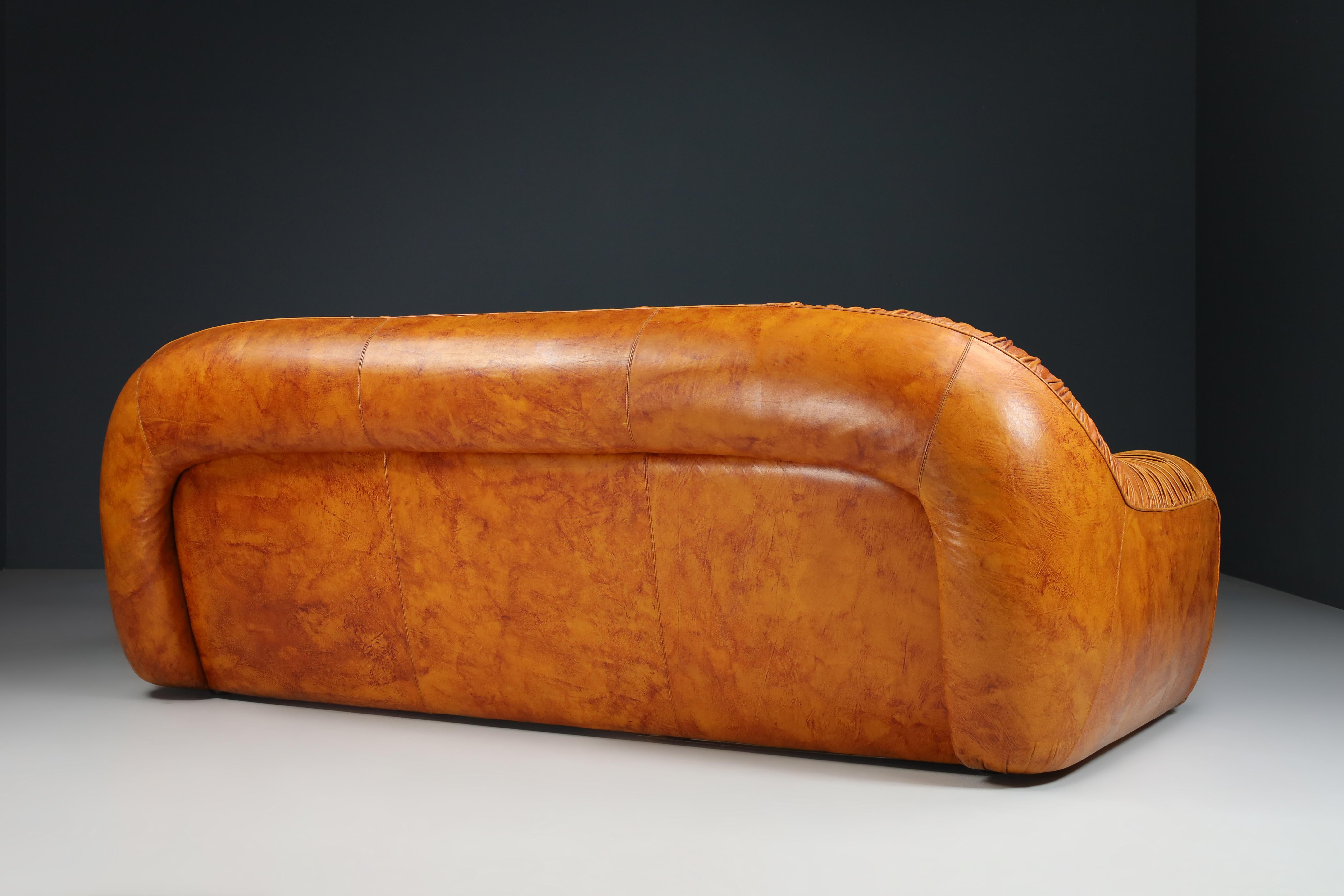 Lounge Sofa in Cognac Leather by George Bighinello for Eurosalotto, Italy, 1970s For Sale 3