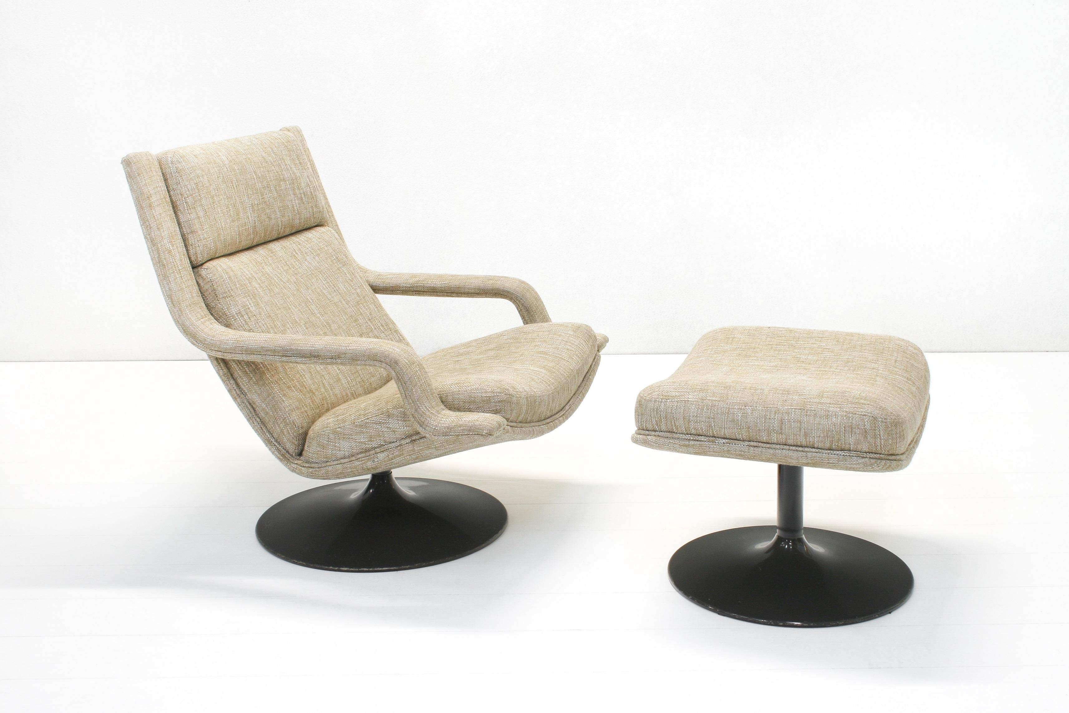 Mid-Century Modern Lounge Swivel Chair & Ottoman by Geoffrey David Harcourt for Artifort
