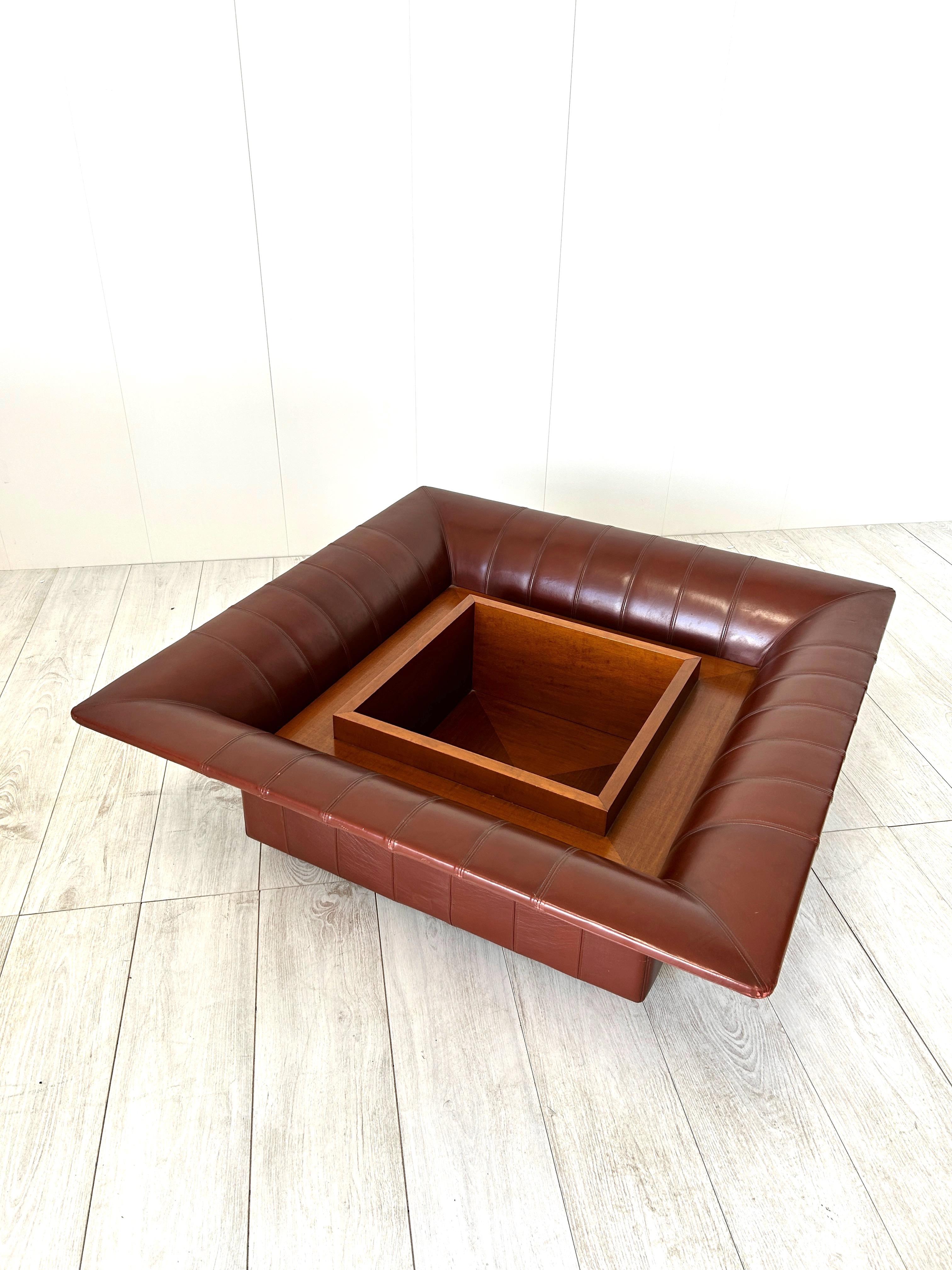 Modern Lounge Table by Poltrona Frau For Sale