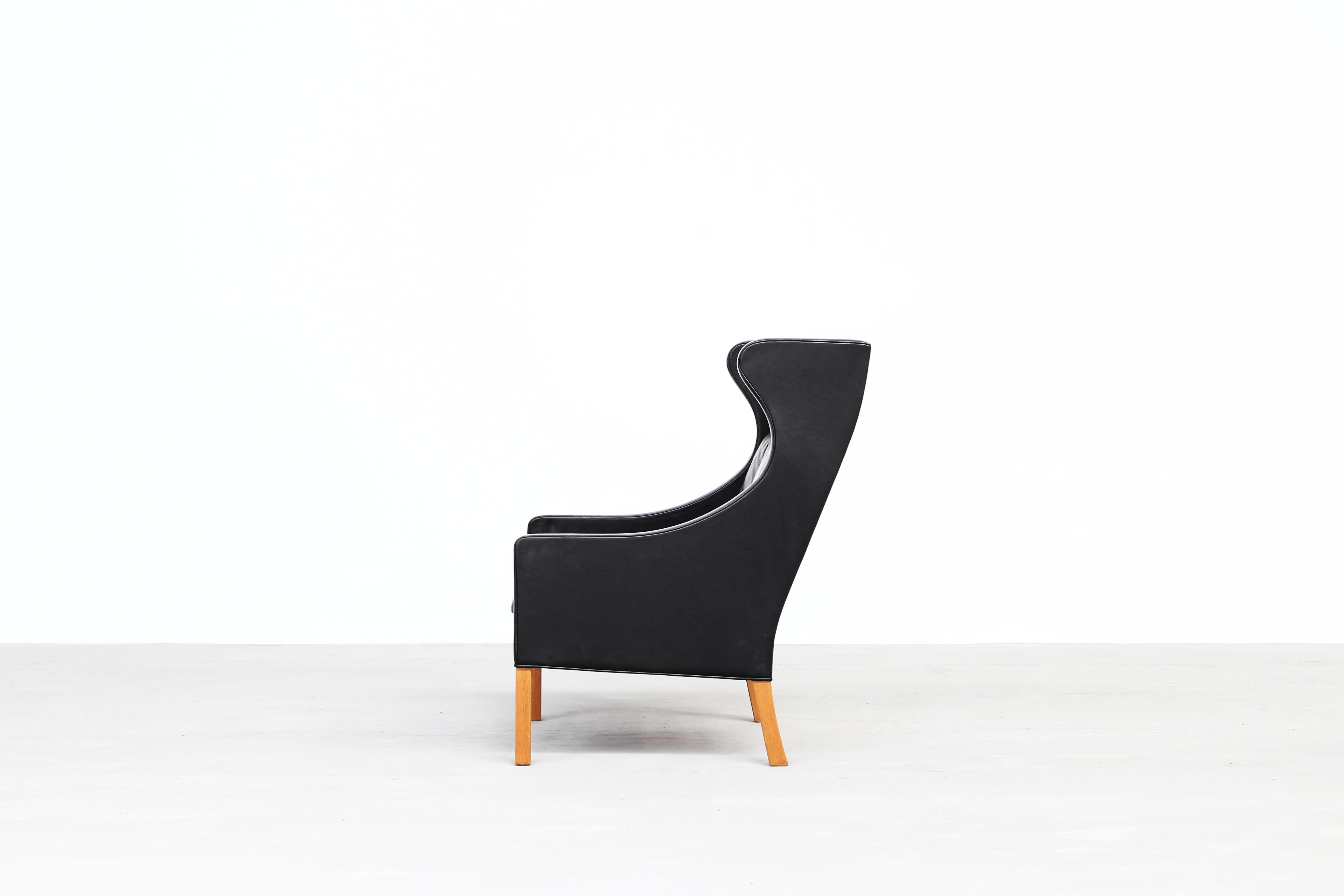 Lounge Wingback Chair 2204 by Børge Mogensen for Fredericia Stolefabrik In Good Condition In Berlin, DE