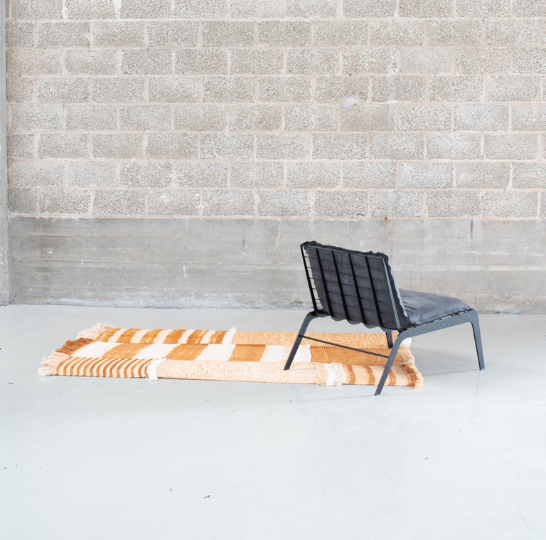 Lounge_01 Steel Frame Design Combined with Leather or Fabric For Sale