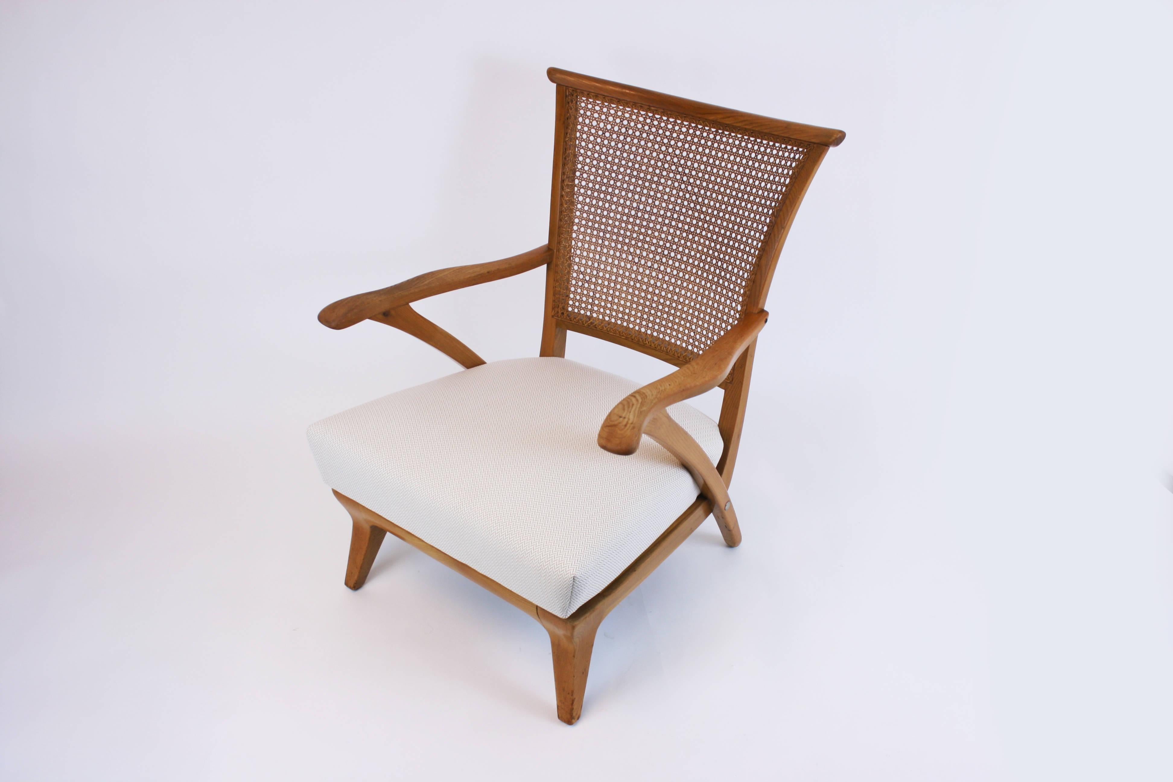 Loungesessel oder Sessel Holz Design Stil Kagan Korbweide Wien Österreich 1950er Jahre (Moderne der Mitte des Jahrhunderts) im Angebot