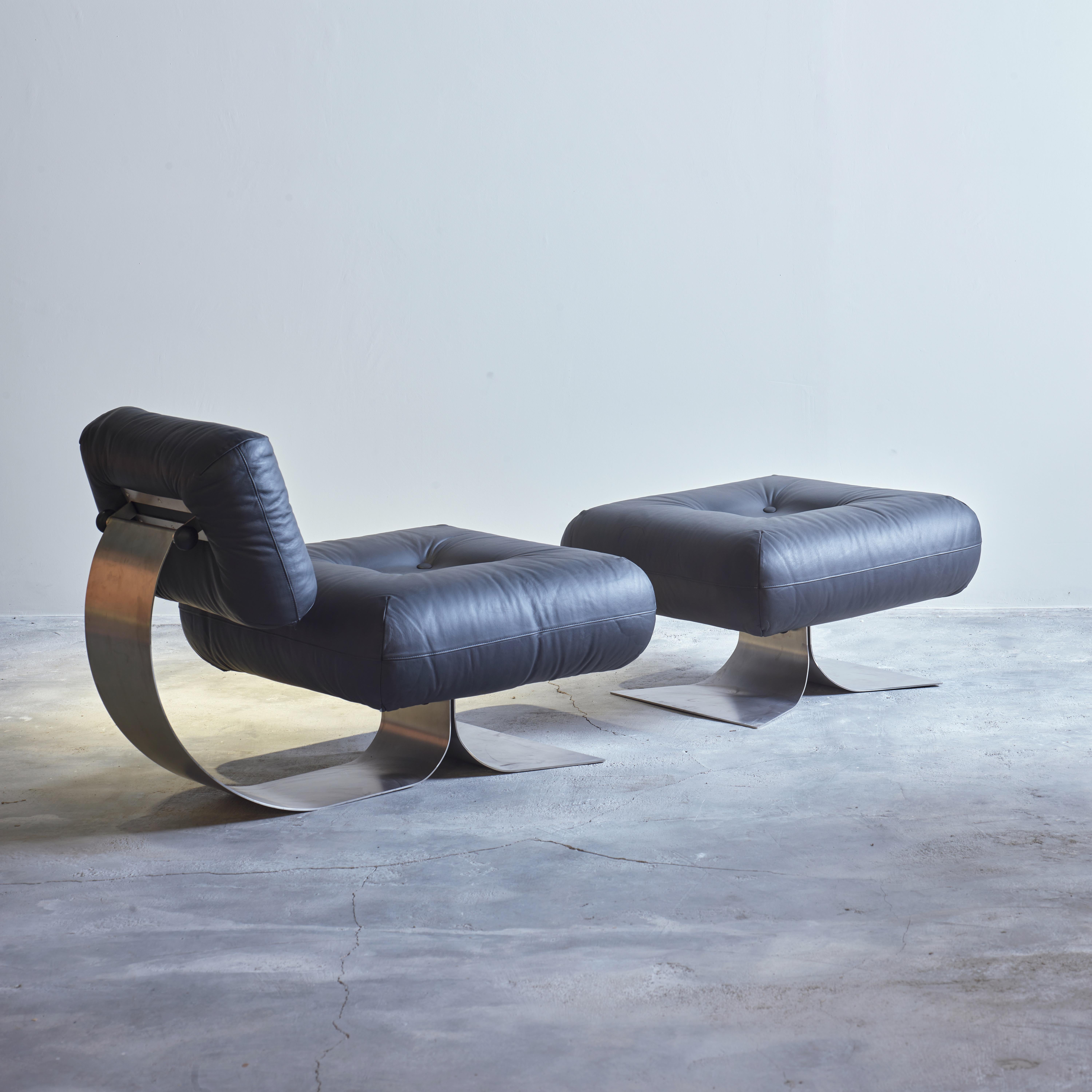 Lounger and ottoman 