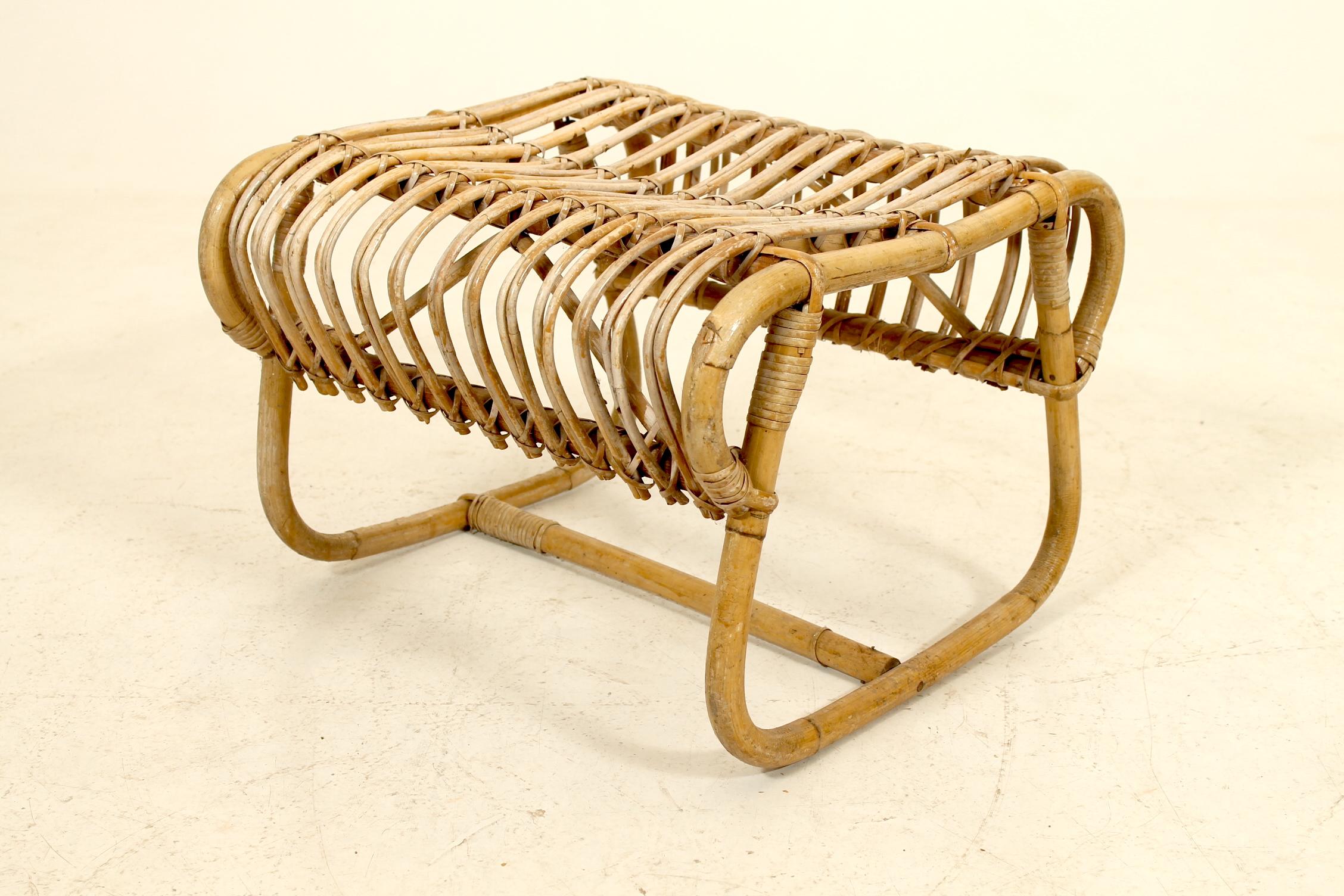 Loungers and stool, model VB 136 by Viggo Boesen for Nissen & Co, Denmark. For Sale 4