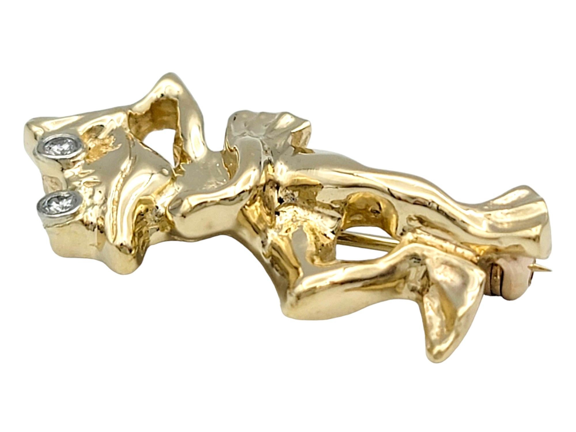 Round Cut Lounging Frog with Diamond Eyes Brooch Pin Set in 14 Karat Yellow Gold For Sale