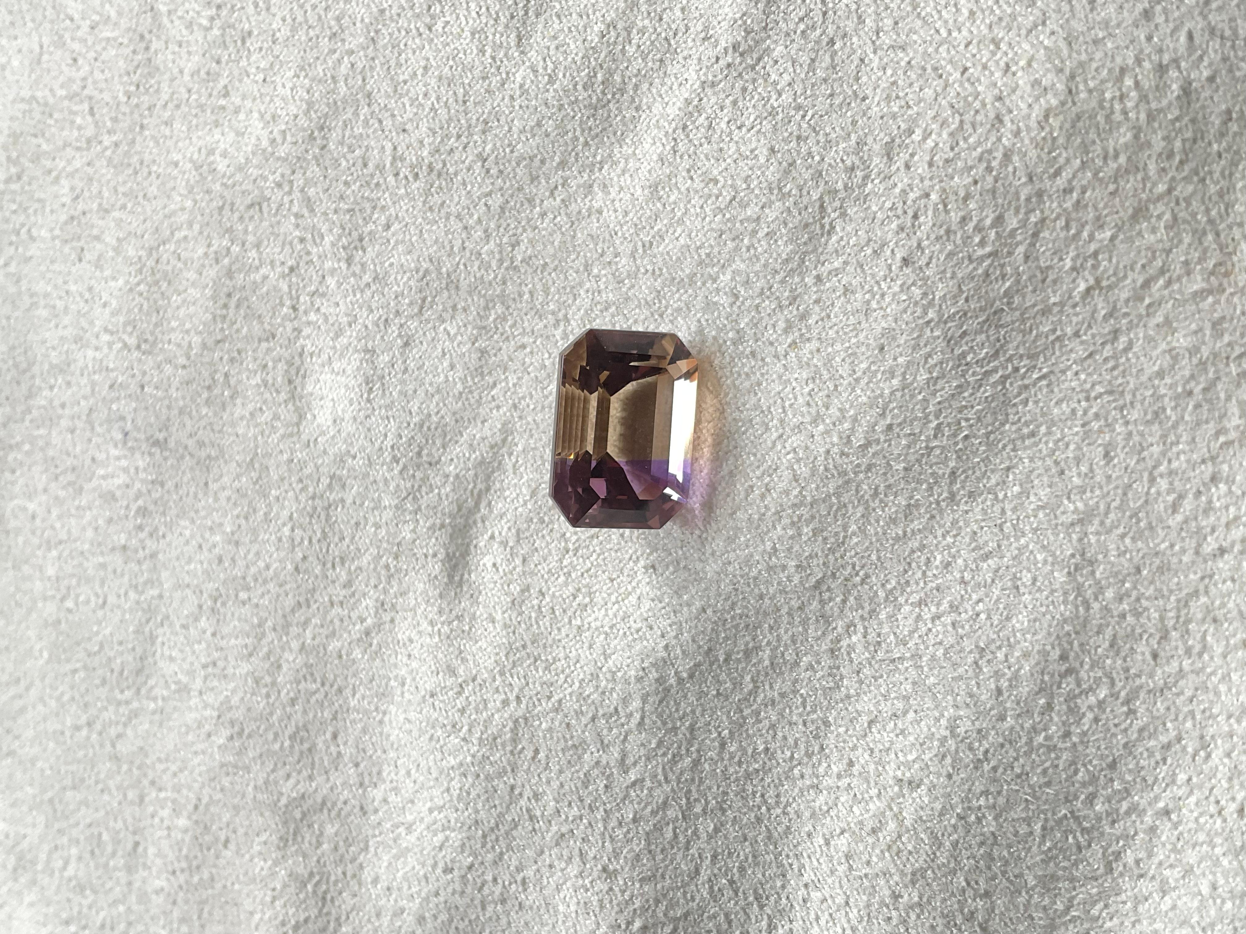 Women's or Men's Loupe clean 10.45 cts Ametrine Octagon Faceted Cut Stone For Jewelry Natural Gem For Sale