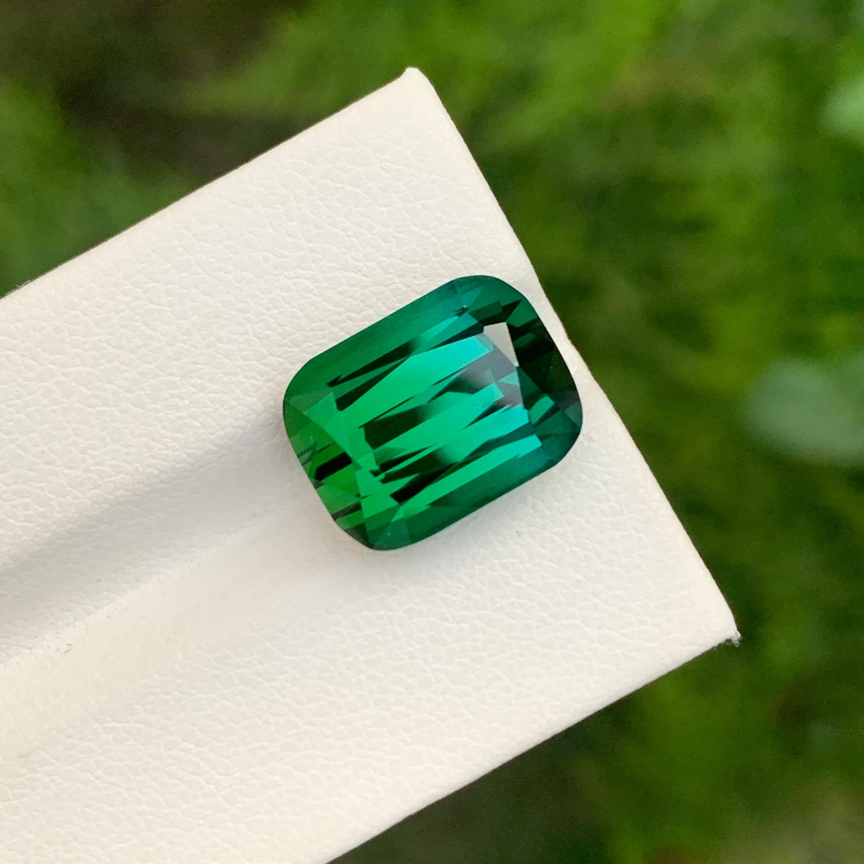 Arts and Crafts Loupe Clean 13.00 Carat Natural Loose Bi Colour Tourmaline Cushion Shape Gem en vente