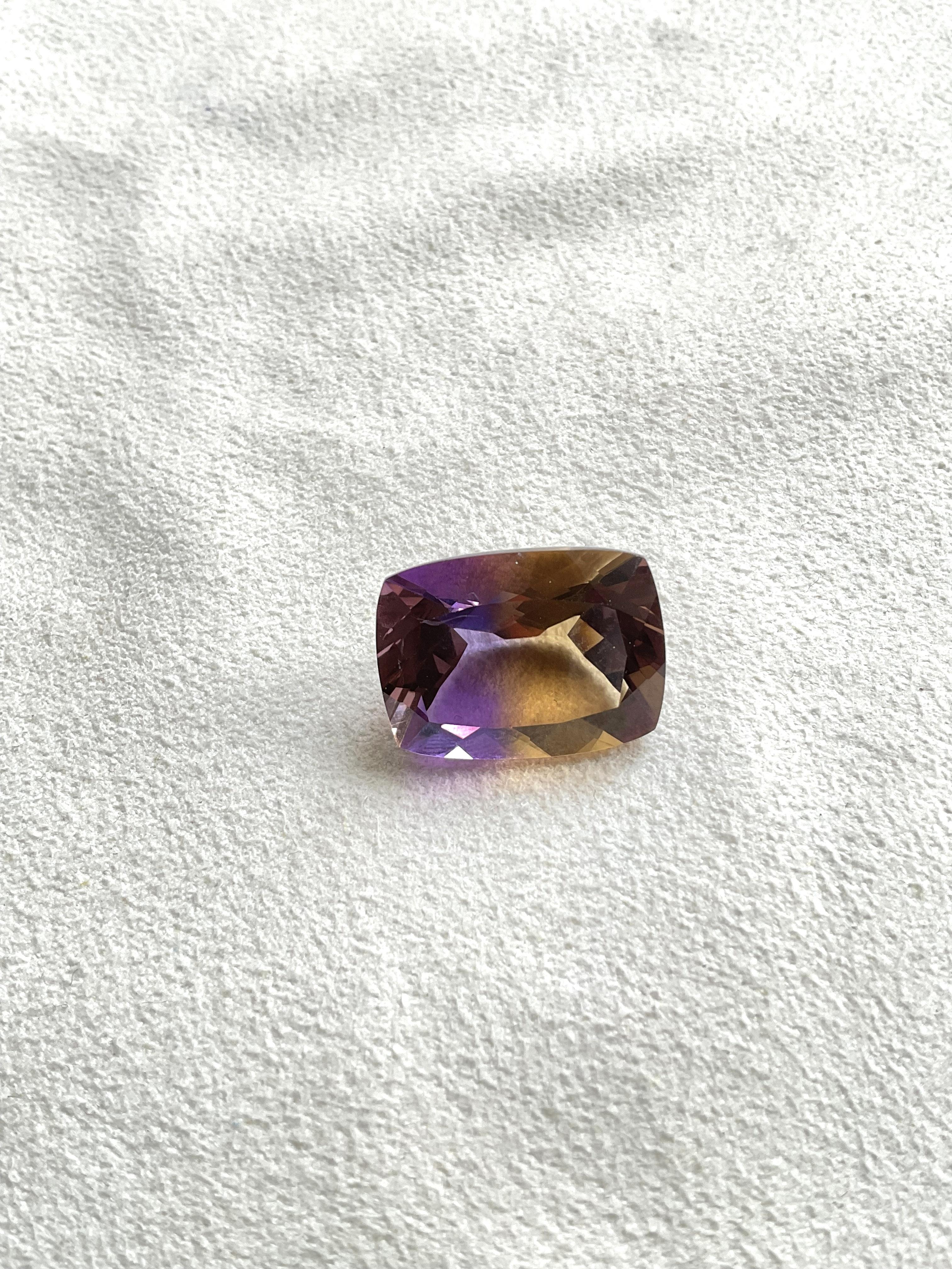 Loupe clean 19.13 cts Ametrine Cushion Faceted Cut Stone For Jewelry Natural Gem In New Condition For Sale In Jaipur, RJ