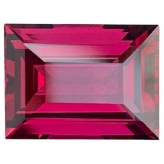 Loupe Clean 4.10 Carat Natural Loose Rhodolite Garnet Baguette Shape Gemstone