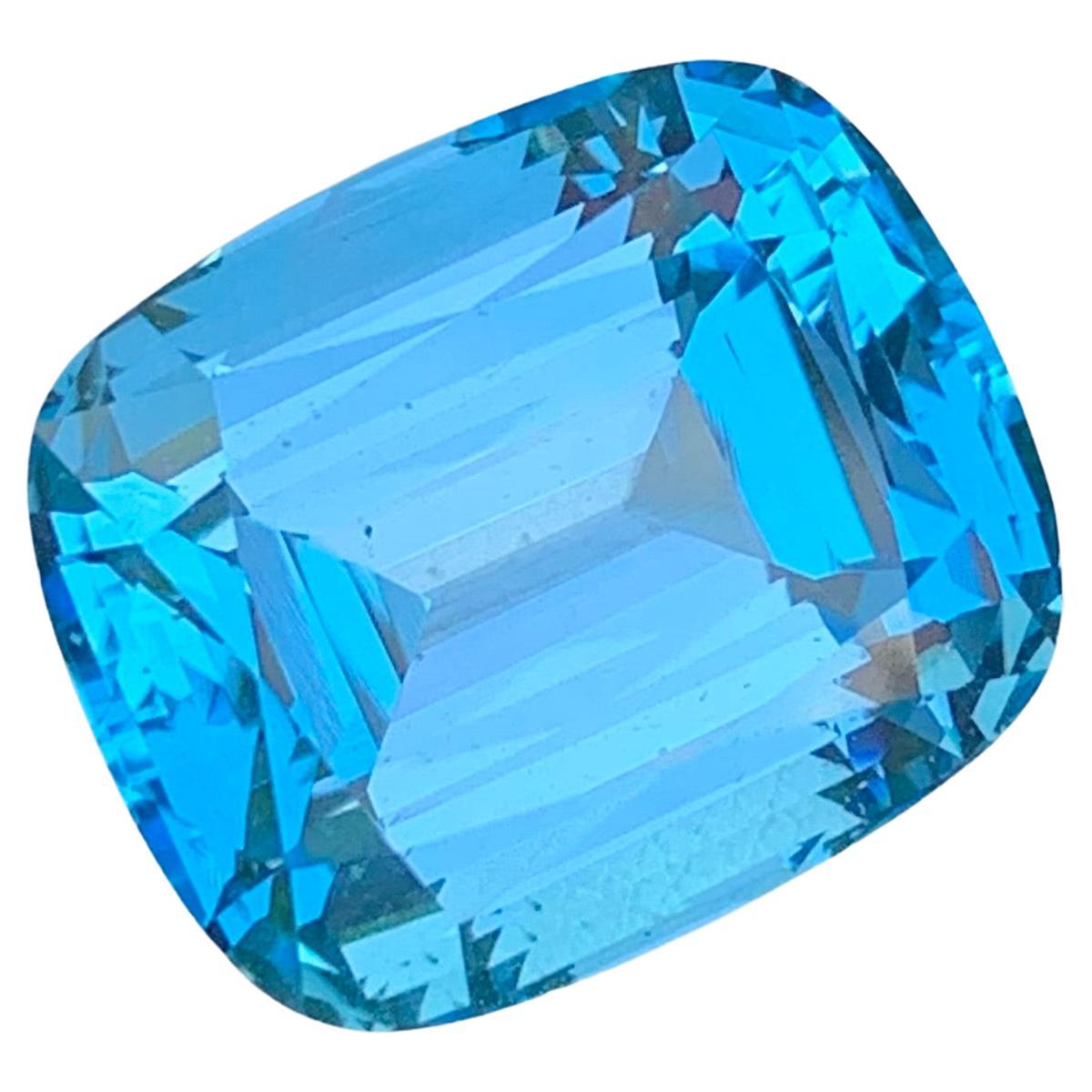 Loupe Clean Amazing 32.50 Carat Loose Swiss Blue Topaz From Brazilian Mine For Sale