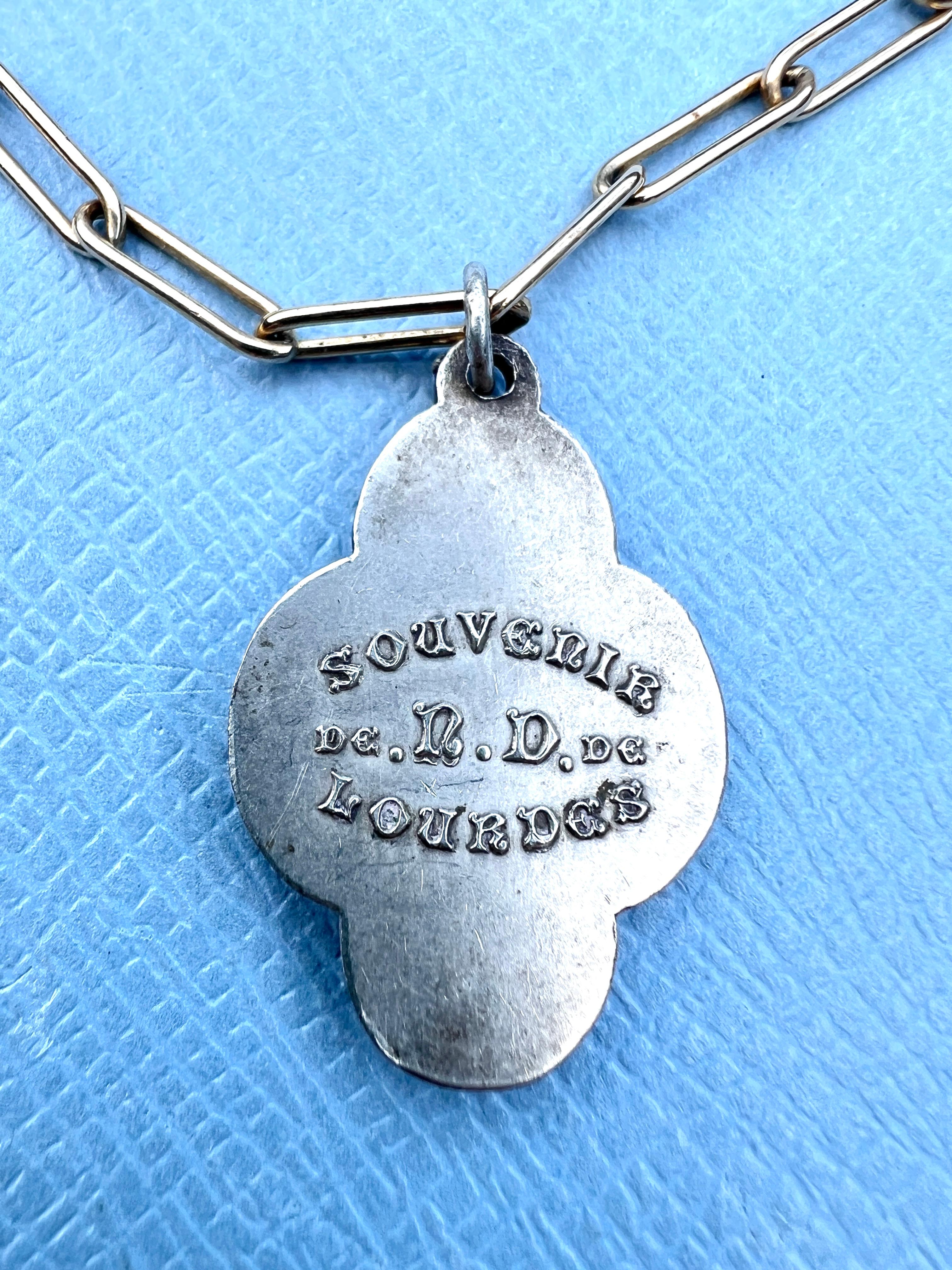 Lourdes Virgin Mary Medal Chain Necklace Souvenir Four-Leaf 2