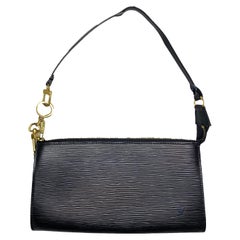 Lousi Vuitton Epi Leather Pochette Accessories Bag PM
