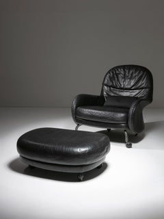 "Lousiana" Leather Lounge Chair with Ottoman by Vico Magistretti for De Padova