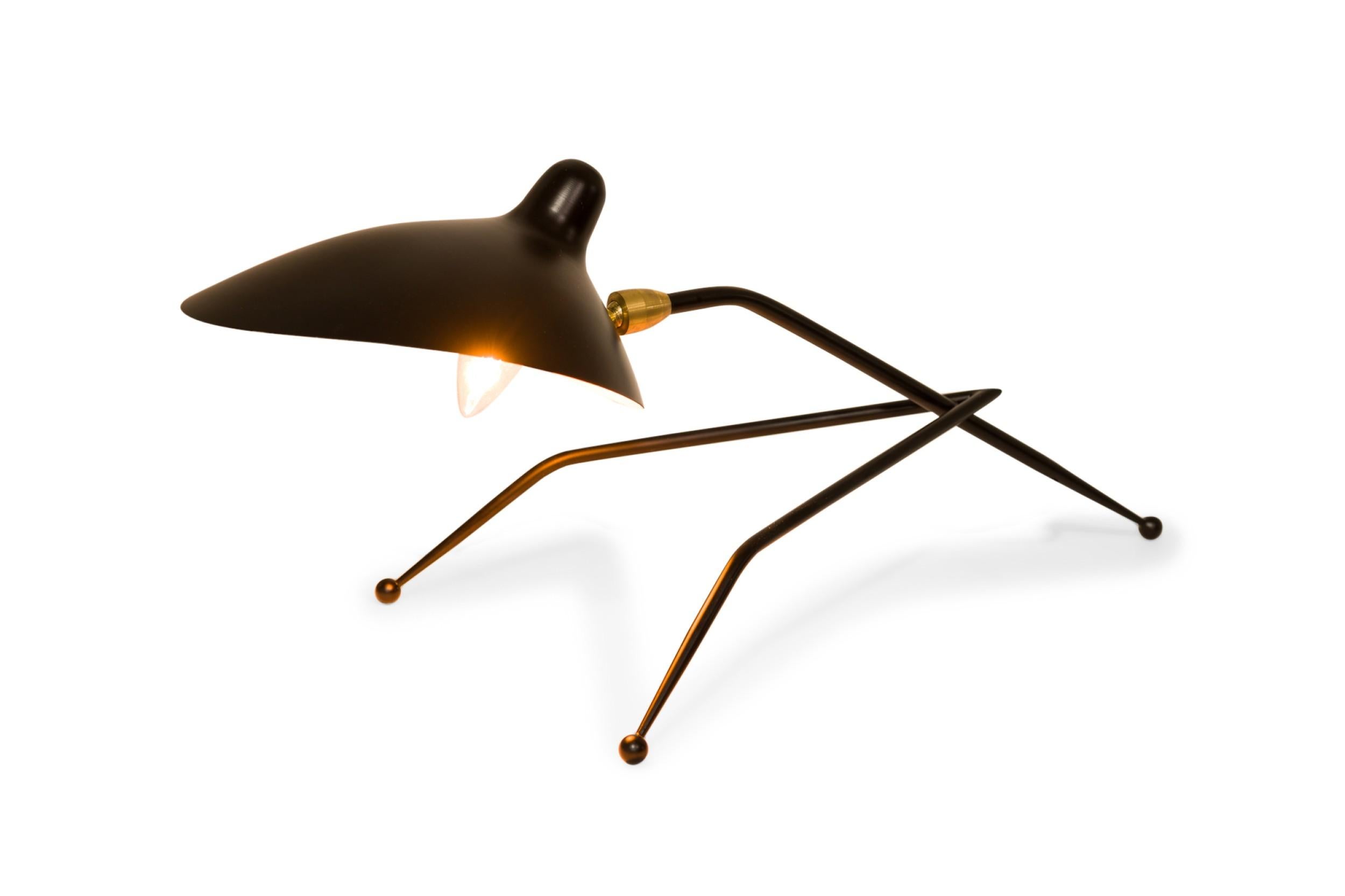 Louva Contemporary / Modern Black Metal Tripod Table / Desk Lamp For Sale 3