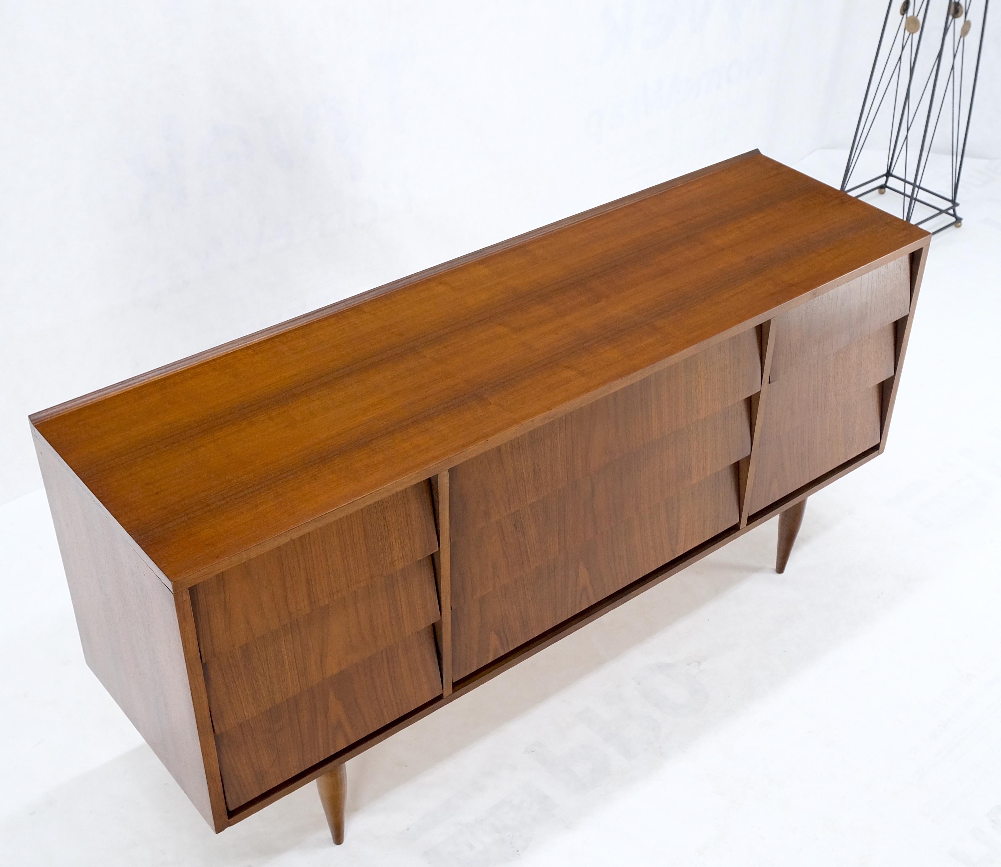 Louver Front 9 Drawers Long Credenza Dresser American Mid-Century Modern Mint! For Sale 3