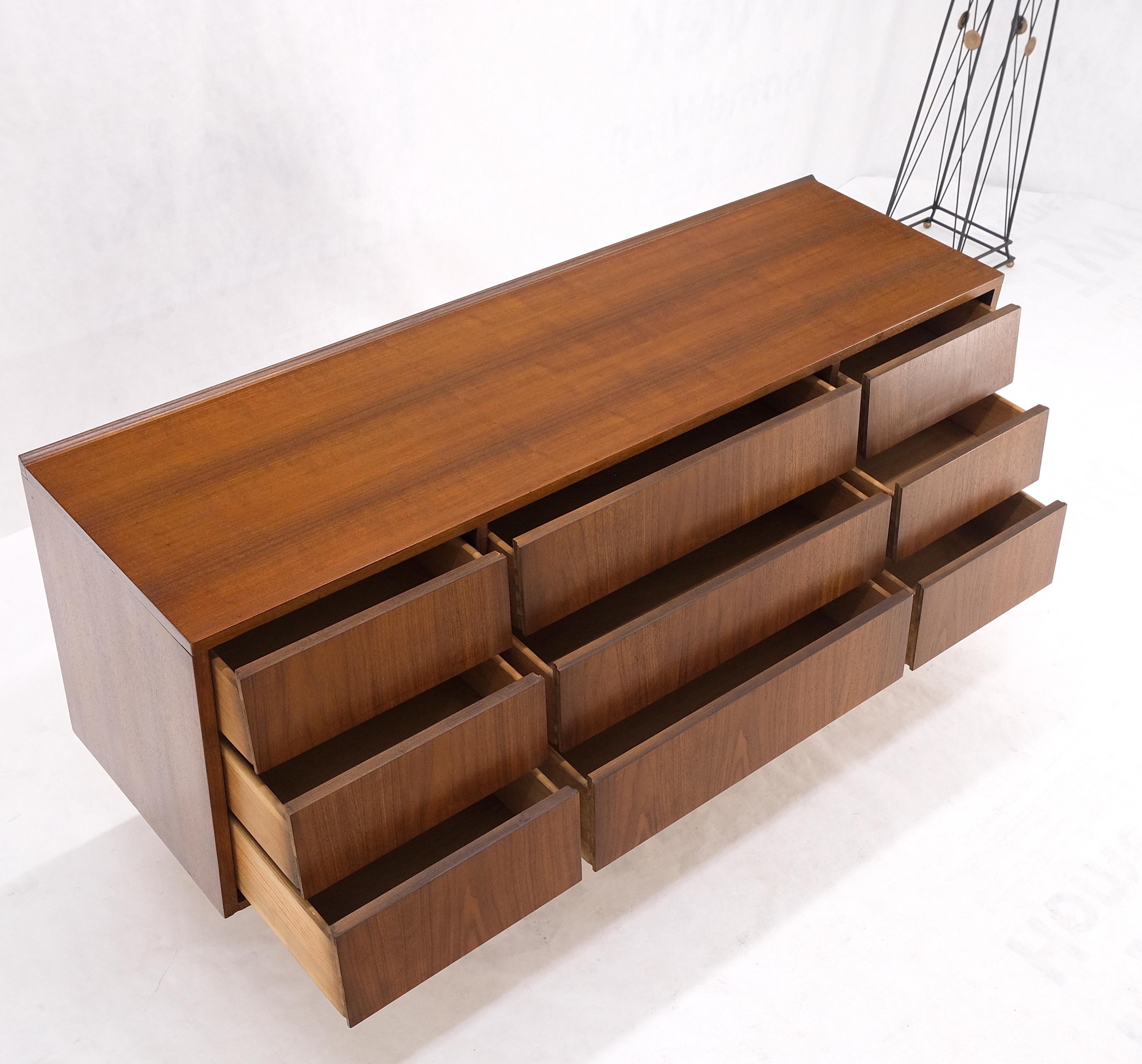Louver Front 9 Drawers Long Credenza Dresser American Mid-Century Modern Mint! For Sale 4