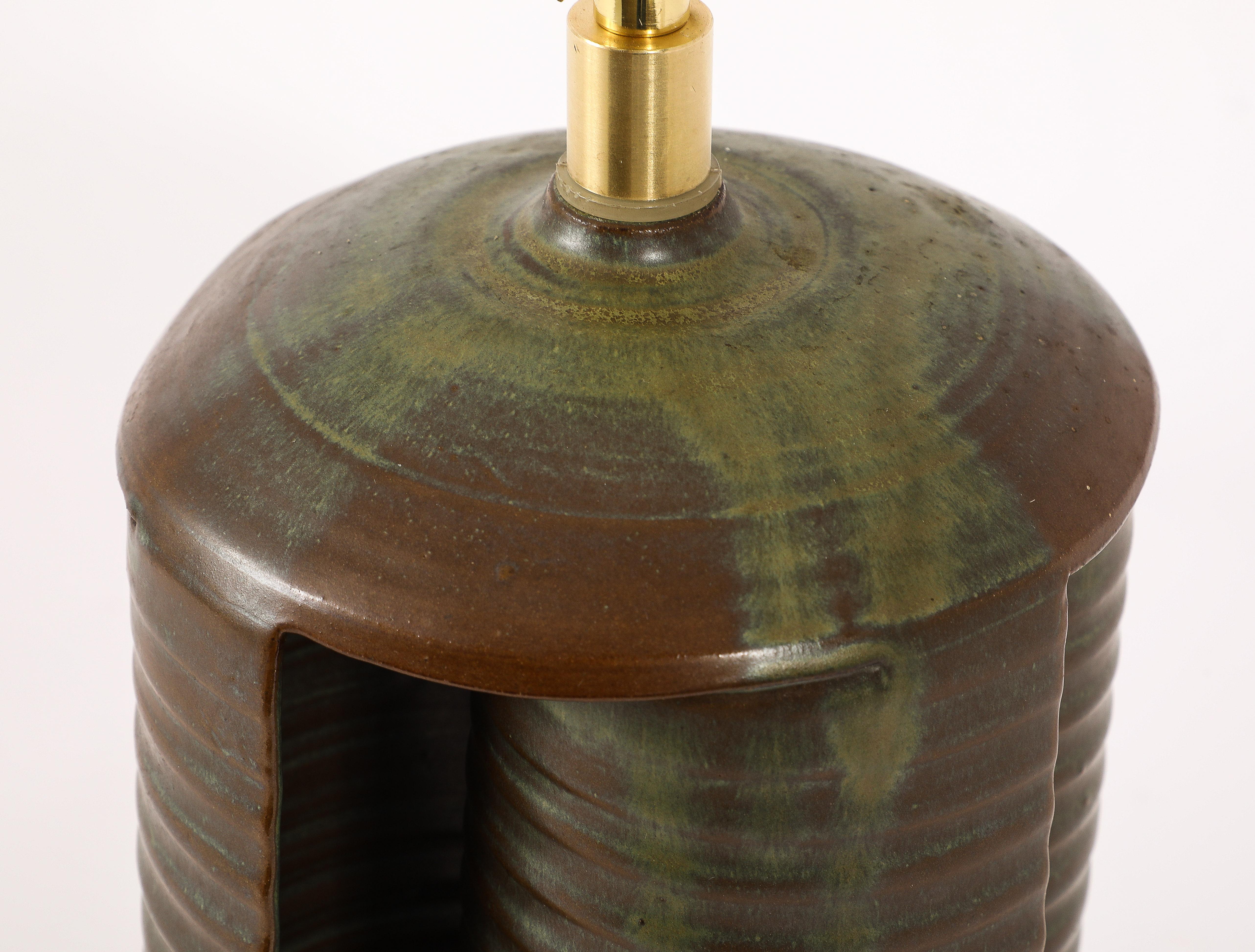Lampada in ceramica verde scuro, Regno Unito, anni '50 in vendita 8