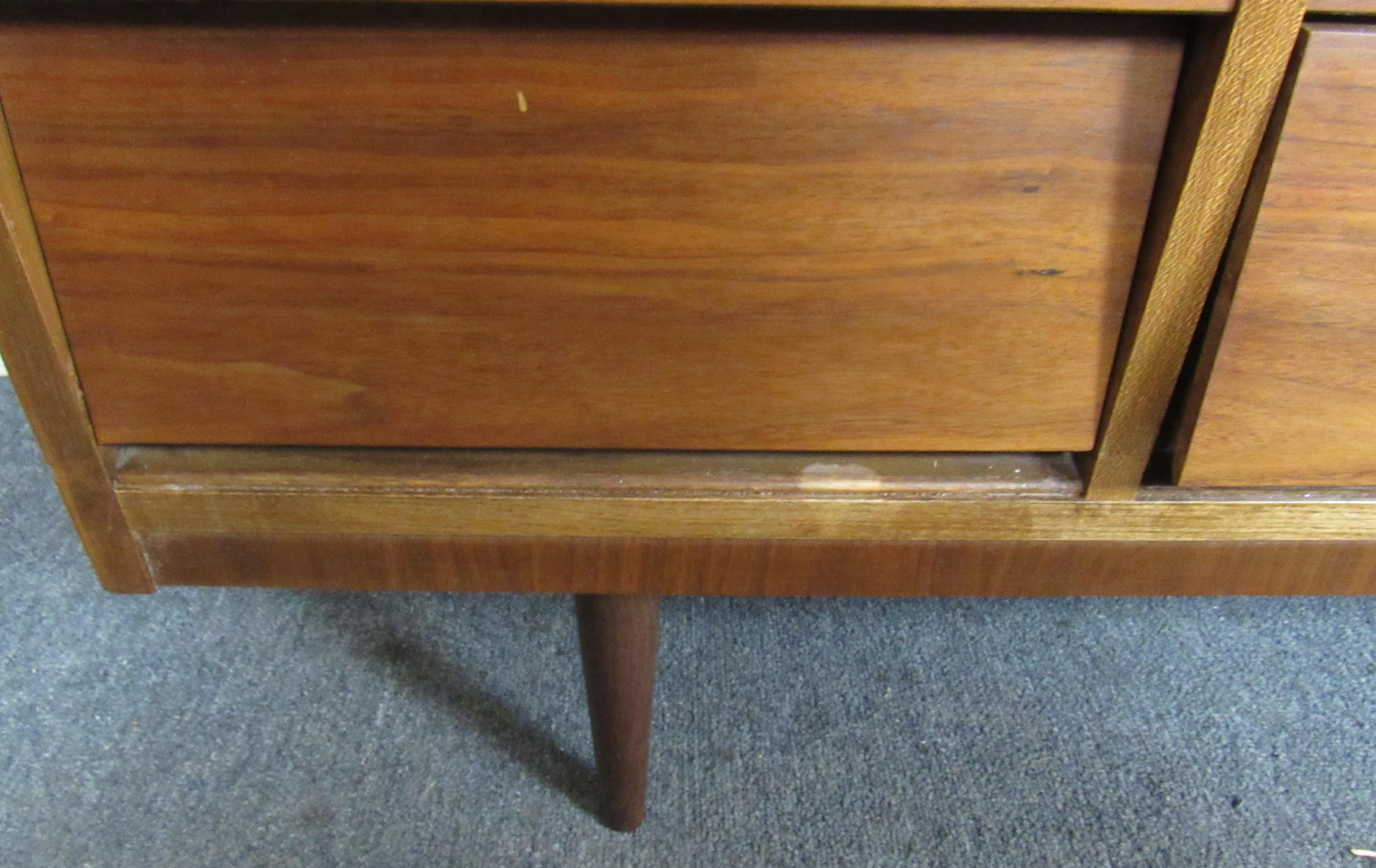 Louvered Drawer Dresser by Dixie In Good Condition In Brooklyn, NY