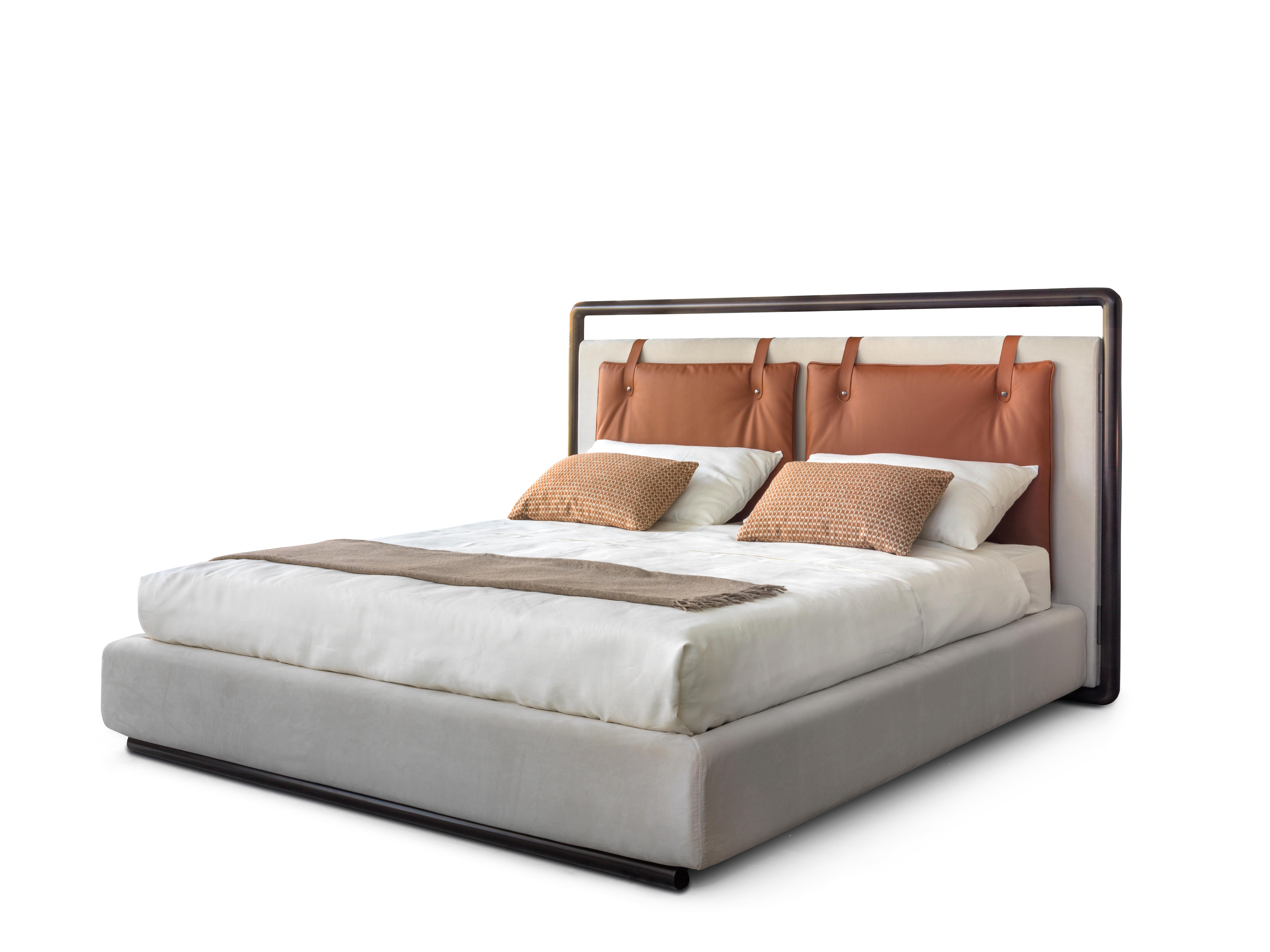 Louvre Bed by Redeco
Dimensions: W 220 x D 223 x H 134 cm
Materials: Lightened mdf and mdf structure padded with polyurethane foam in different densities. Pre-upholstery in polyester wadding, upholstery
in fabric or leather covering. Headboard