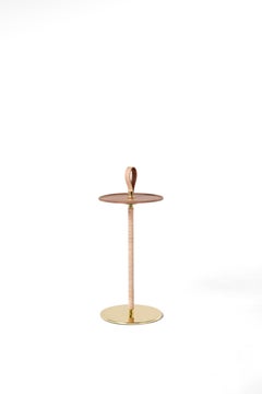 Mesa auxiliar Louvre de +55design - Madera, latón y cuero artesanal Detai