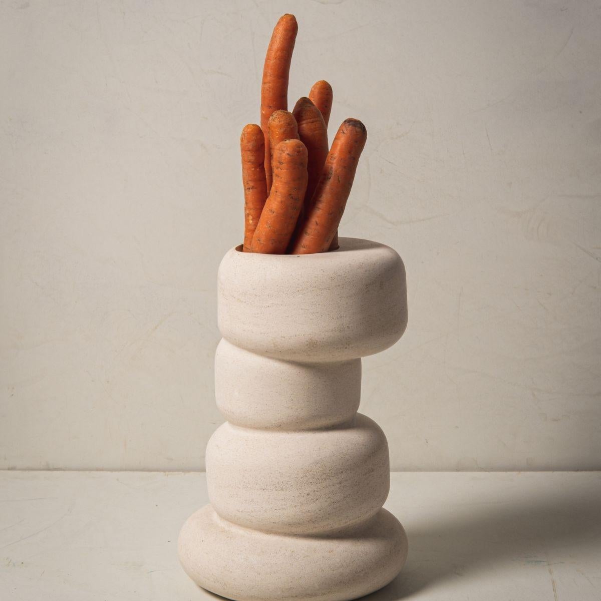 Vase Lov Puff Neuf - En vente à Toronto, CA