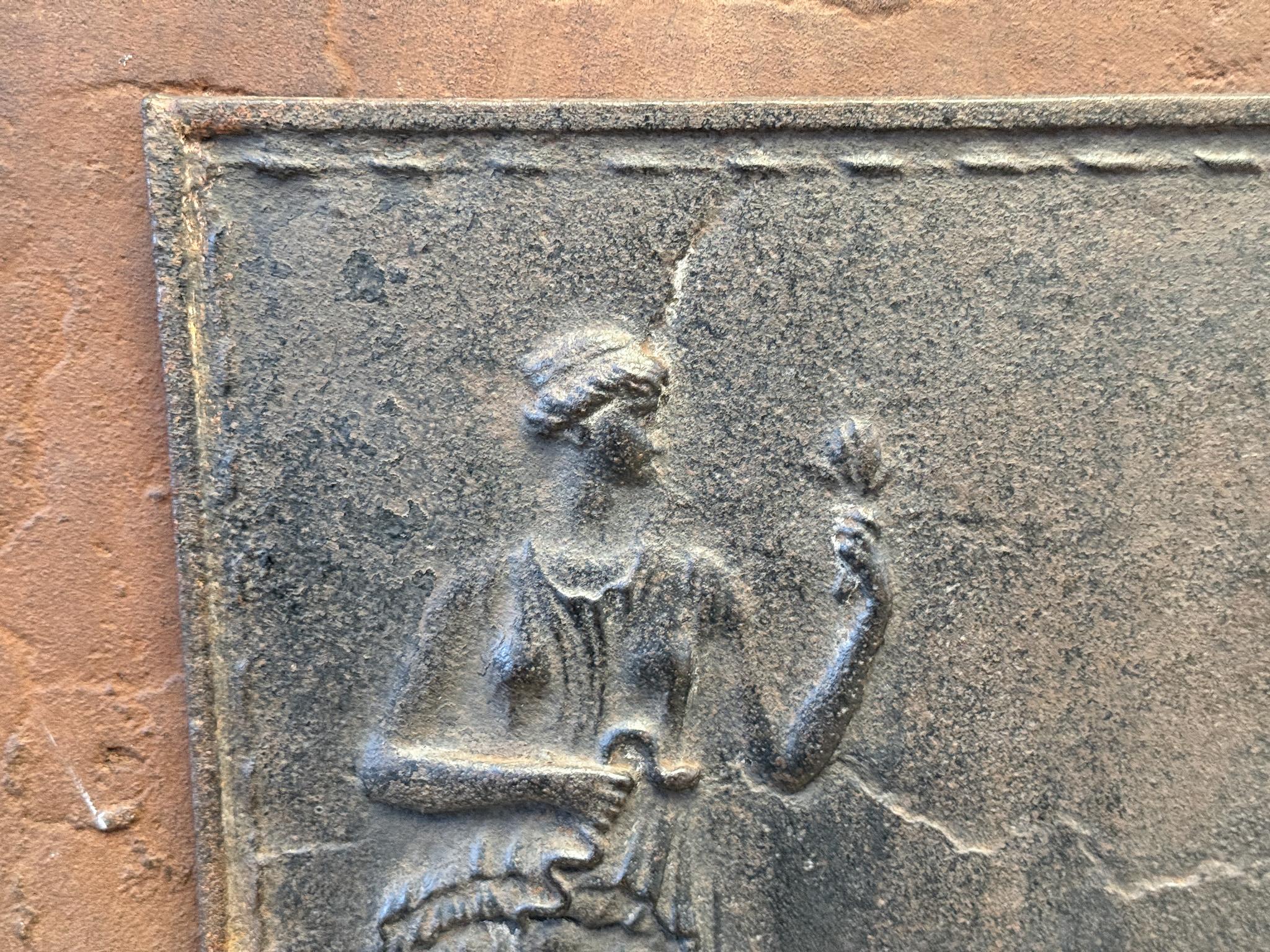 Moulage Plaque de cheminée néoclassique, France, début du 19e siècle en vente
