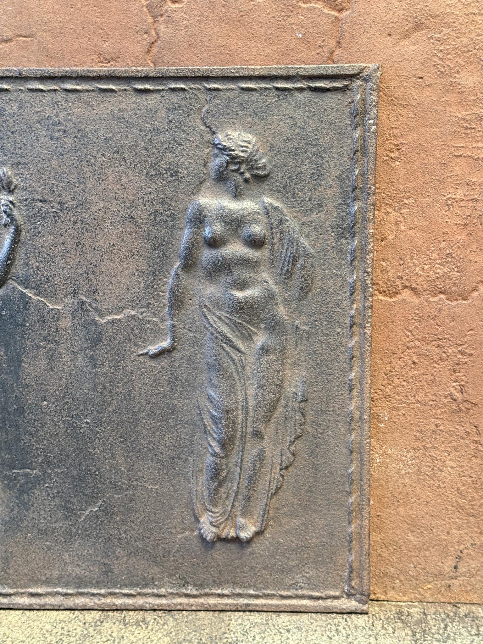 XIXe siècle Plaque de cheminée néoclassique, France, début du 19e siècle en vente