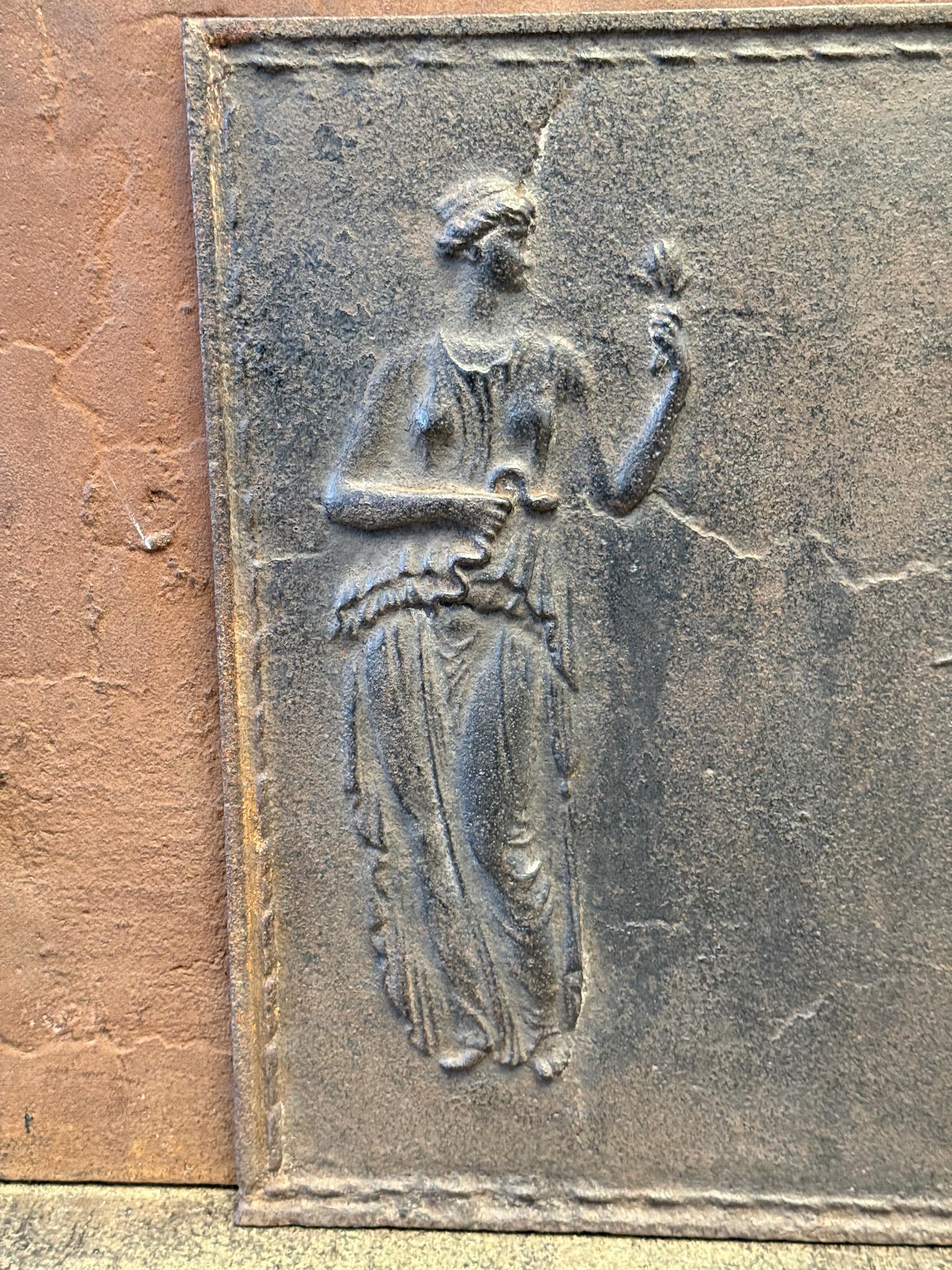 Fer Plaque de cheminée néoclassique, France, début du 19e siècle en vente