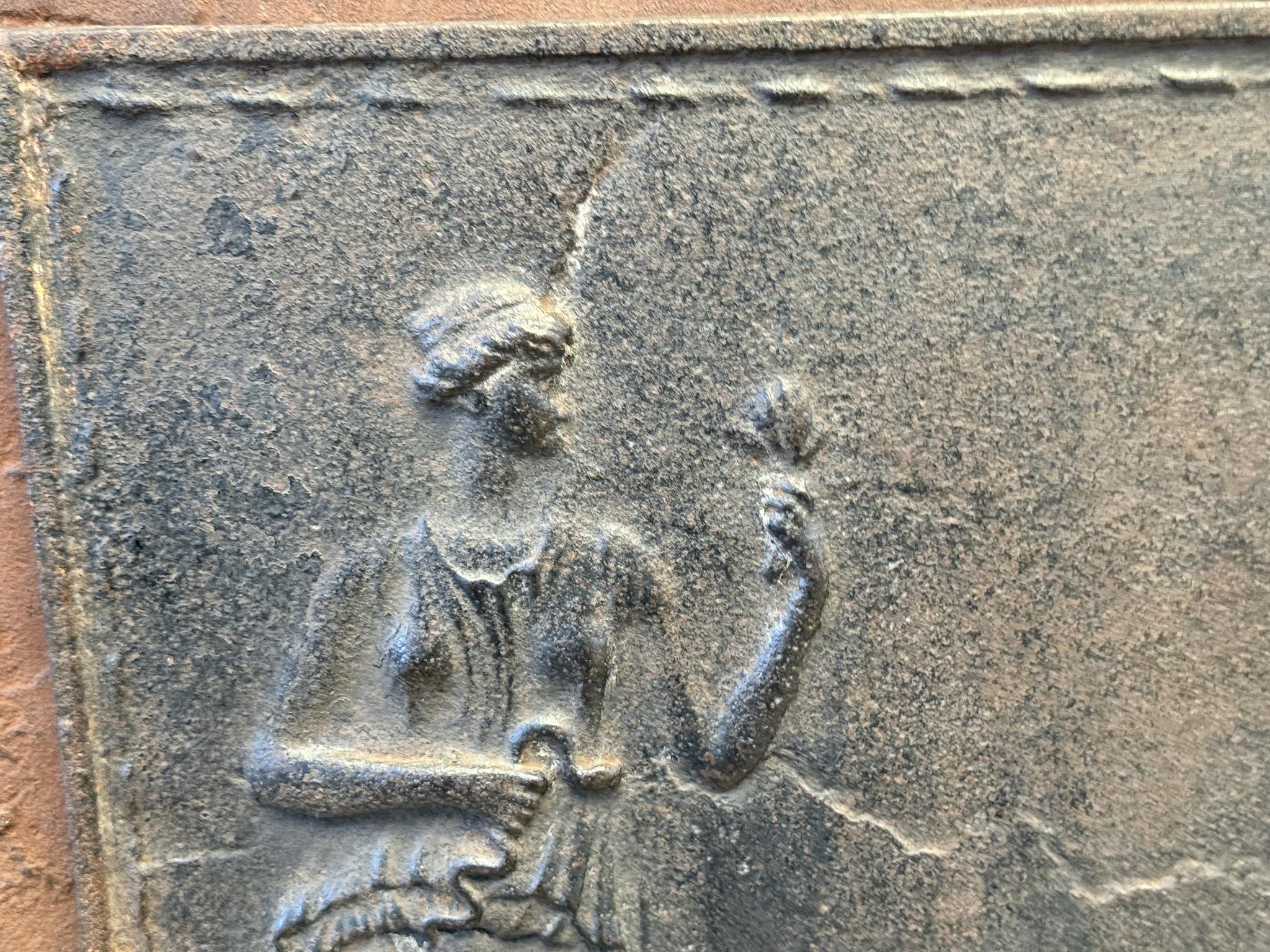 Plaque de cheminée néoclassique, France, début du 19e siècle en vente 1