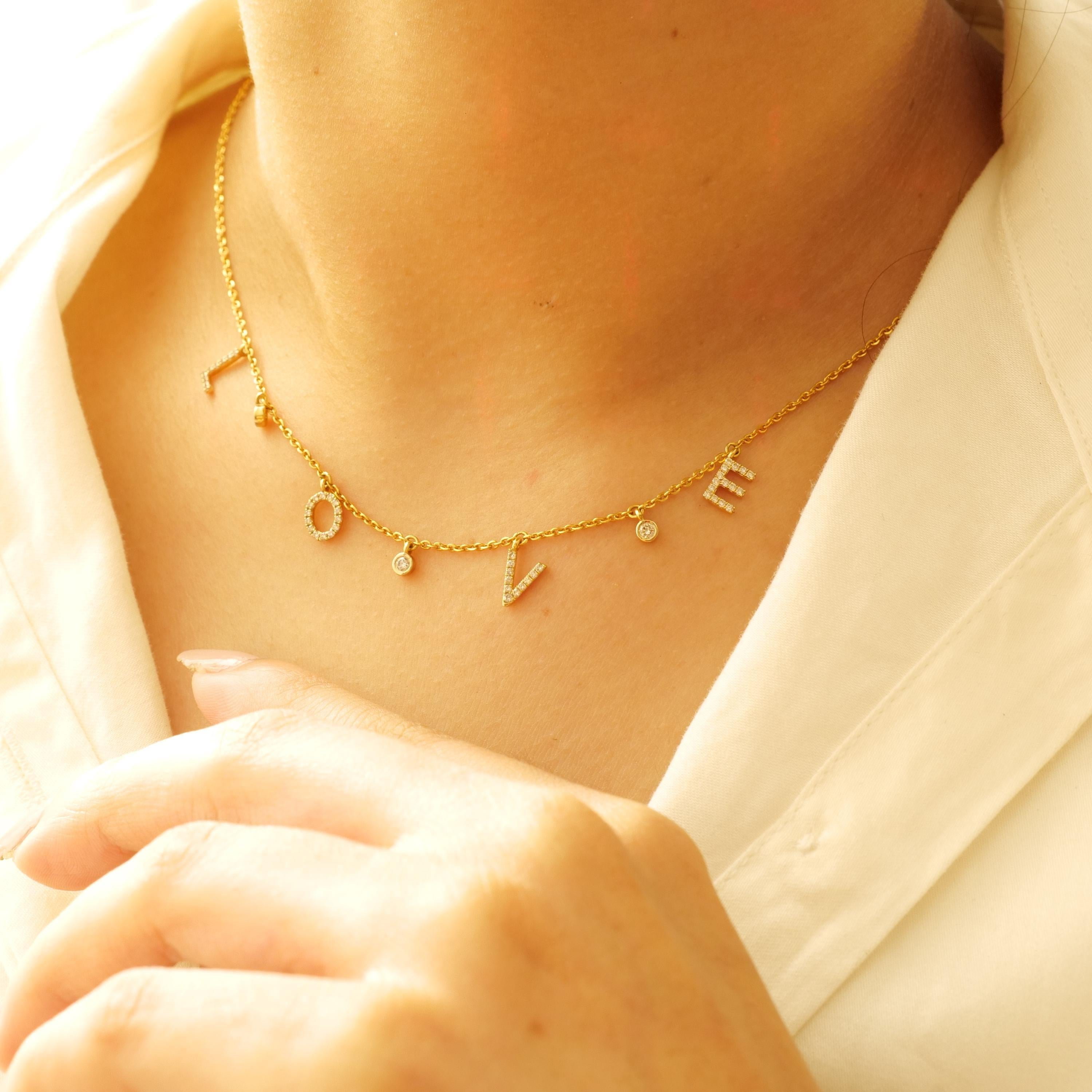 Taglio rotondo Collana Love Charm con diamanti in oro 14K (certificato) in vendita