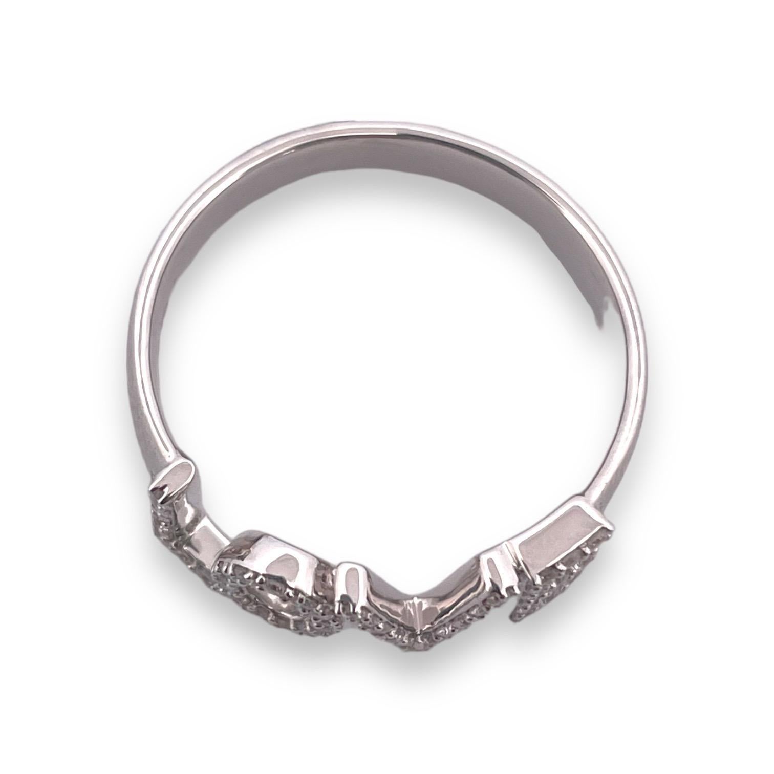 LOVE Design Natural Diamond Ring in 14K Gold In Good Condition For Sale In New York, NY