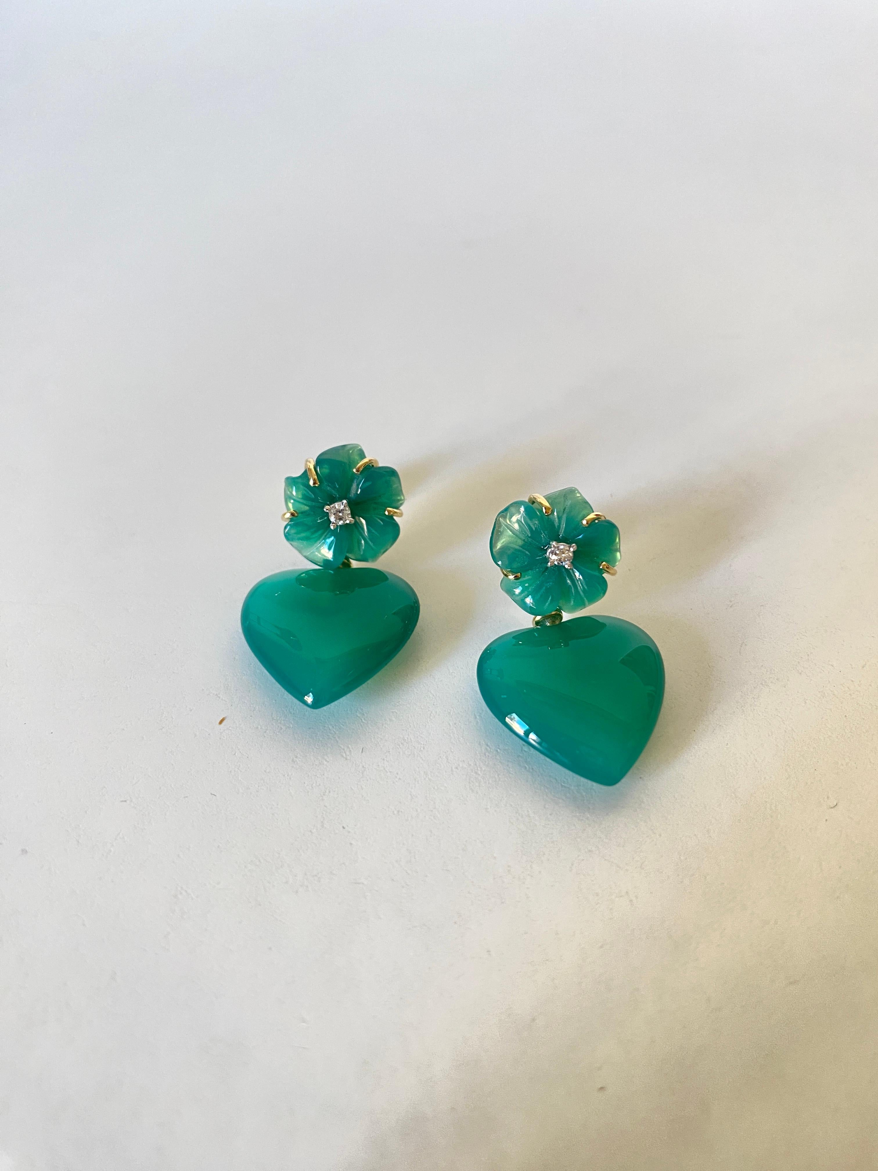 Love Green Agate Diamonds 18k Gold Happy Flower Dangle Earrings In New Condition In Rome, IT