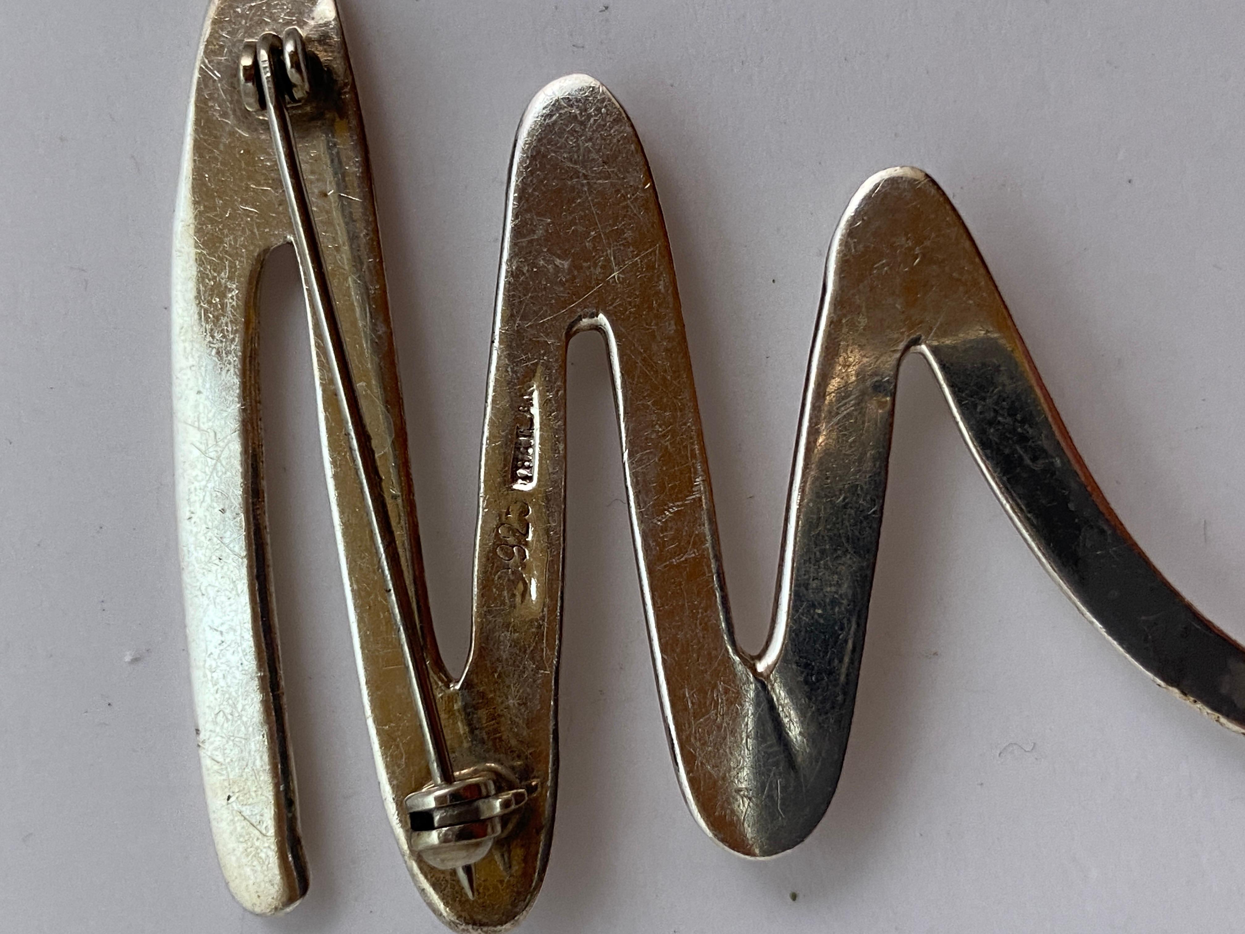 Broches en argent sterling « Love & Kisses » et « Forever » en vente 7