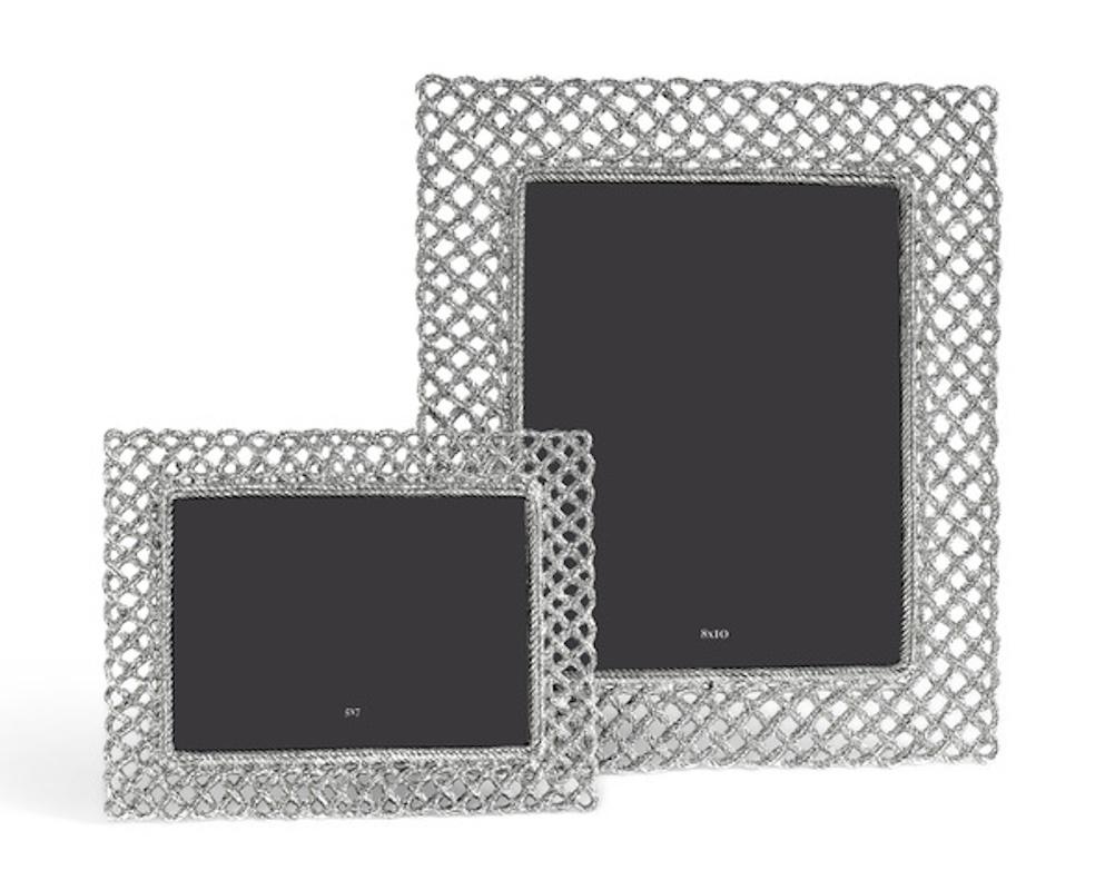 Love Knot Photo Frame in Silver Metal, Large Size Model. For Sale 1