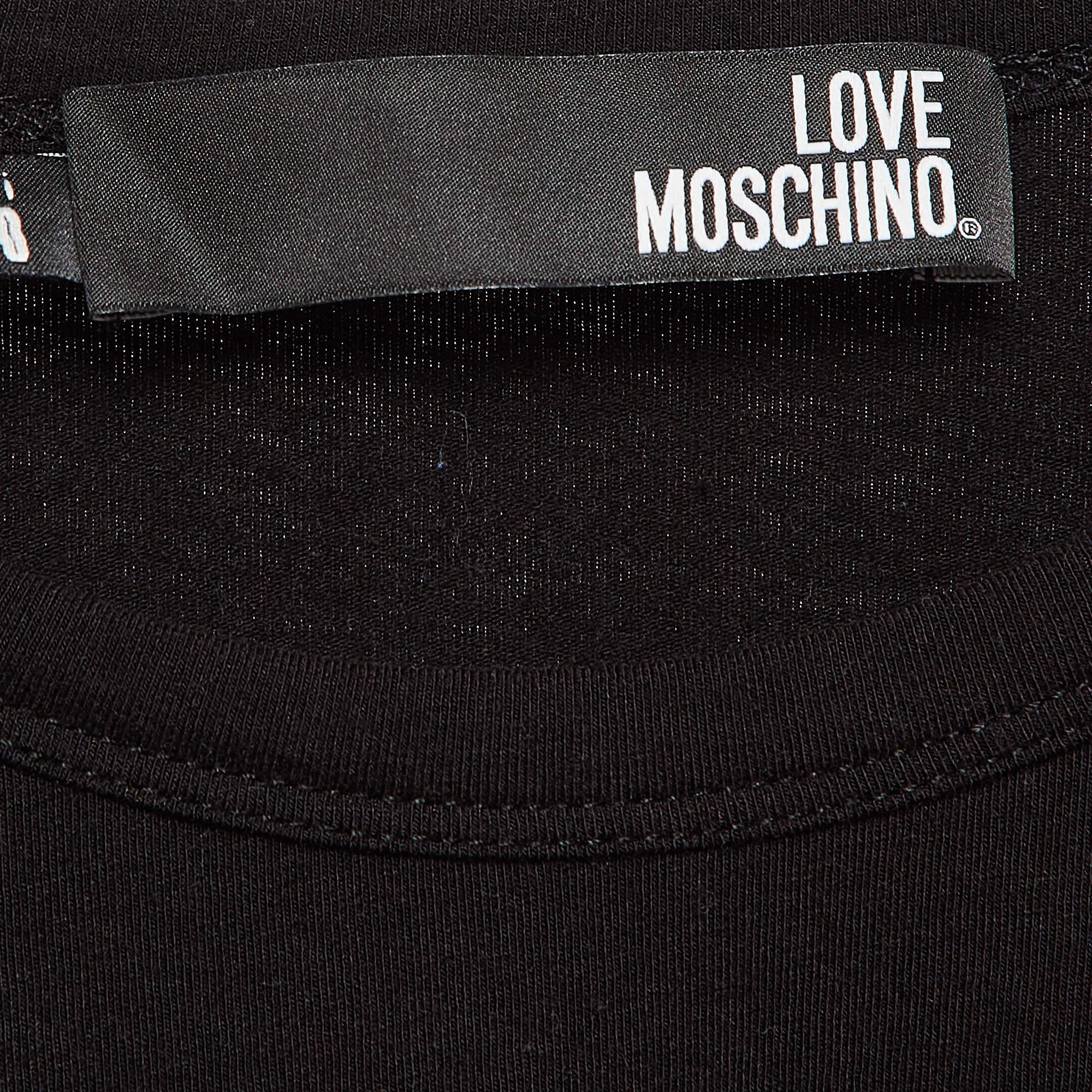 Love Moschino Schwarzes T-Shirt aus Baumwollstrick mit Love Patch-Details S Damen im Angebot