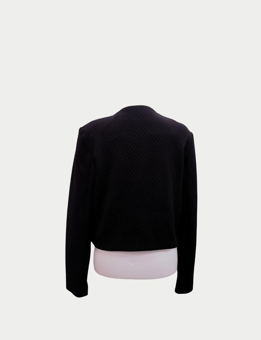 Love Moschino Veste matelassée noire avec boutons en forme de cœur en or - US 6 / EU 38 Excellent état - En vente à Amman, JO